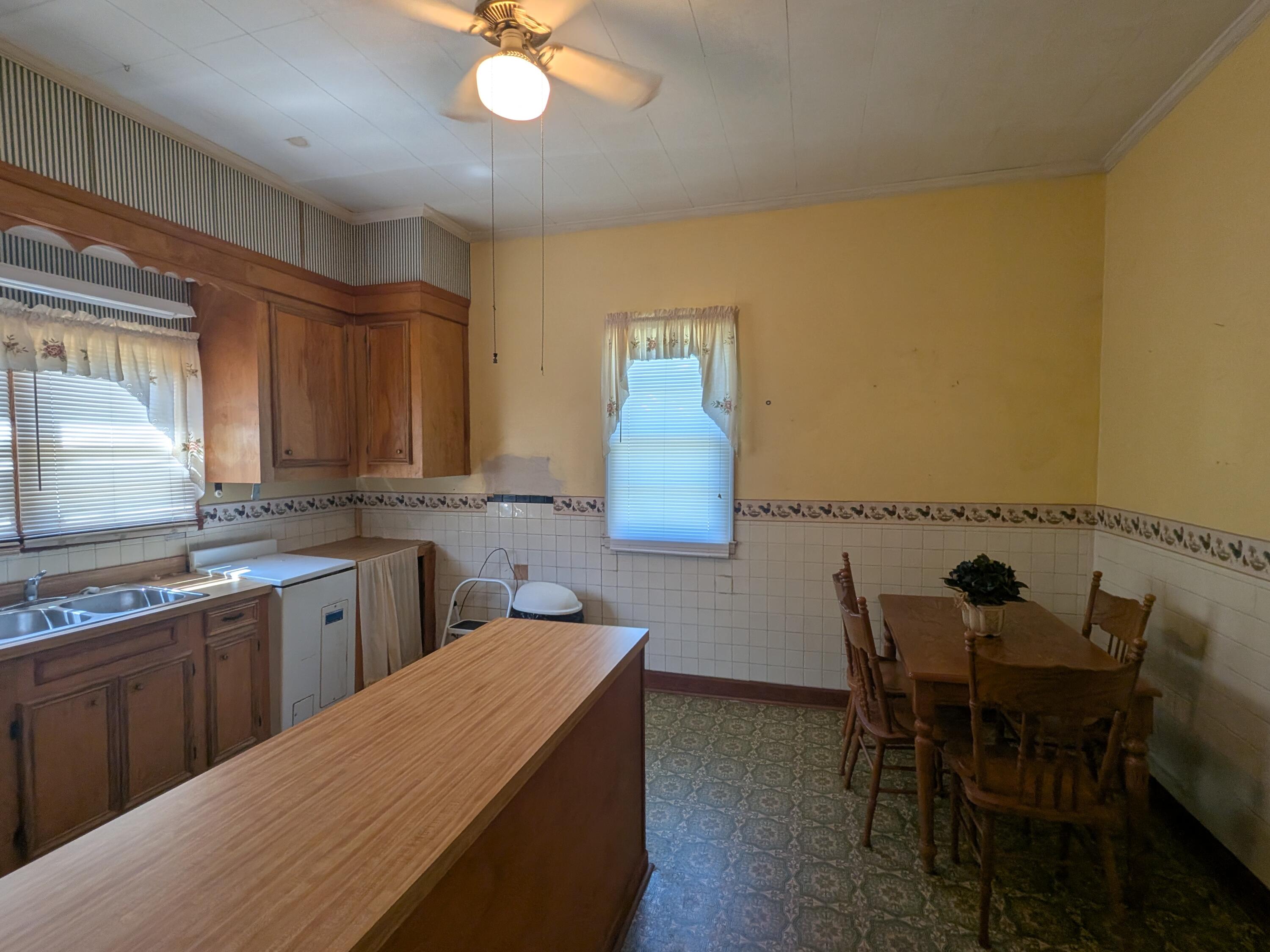 418 Mims Street Property Photo 9