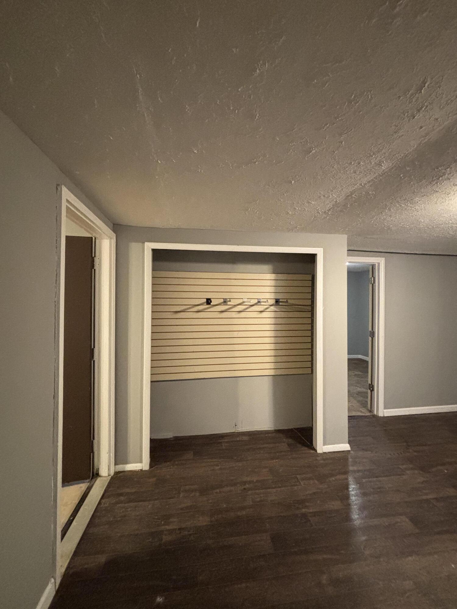 411 Artmus Street Property Photo 8