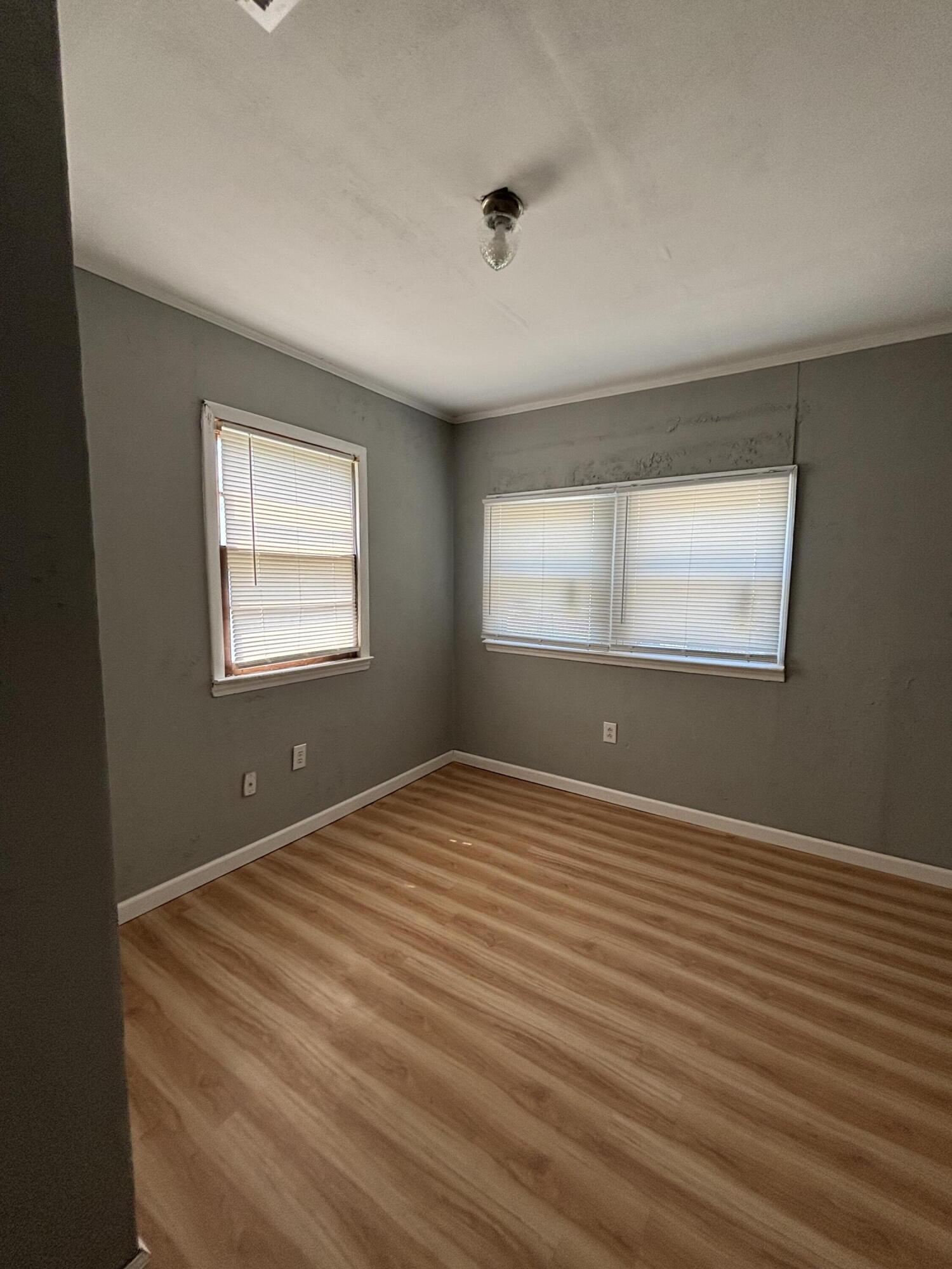 411 Artmus Street Property Photo 13