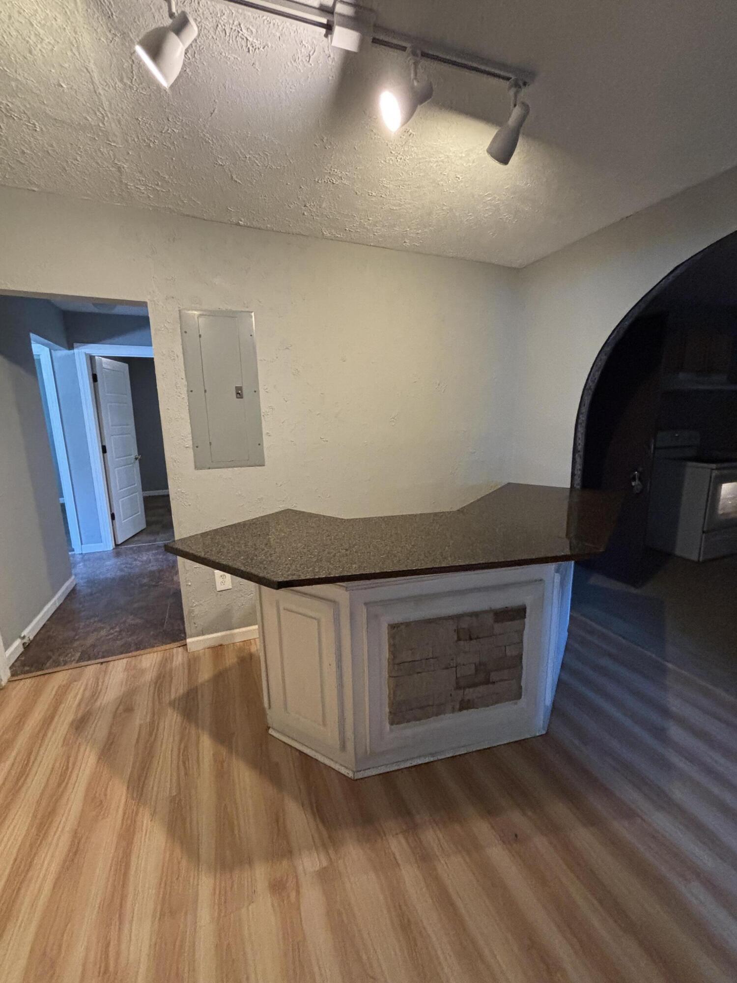 411 Artmus Street Property Photo 16