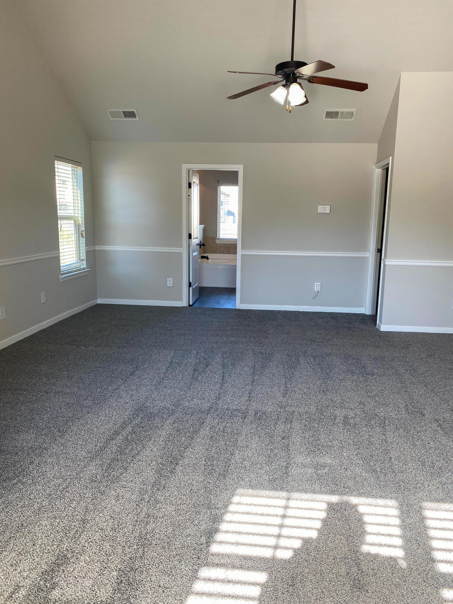 3005 Burgess Street Property Photo 14