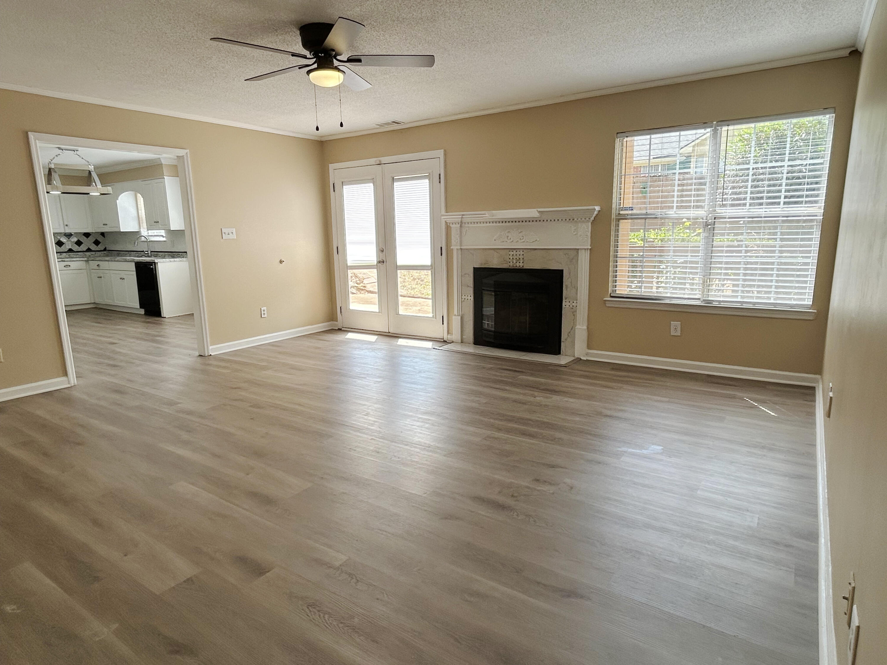 3862 Live Oak Lane Property Photo 10