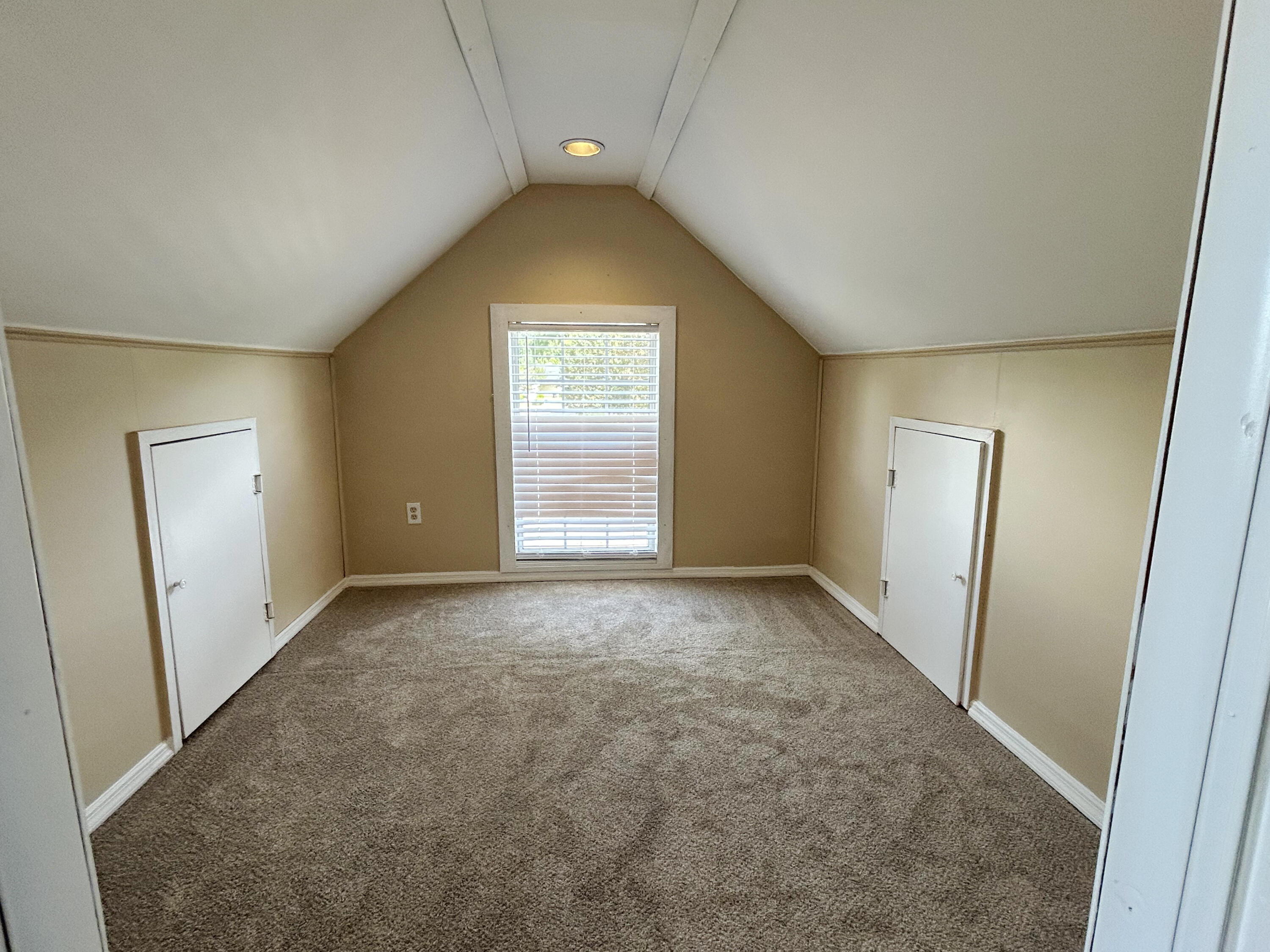 3862 Live Oak Lane Property Photo 28