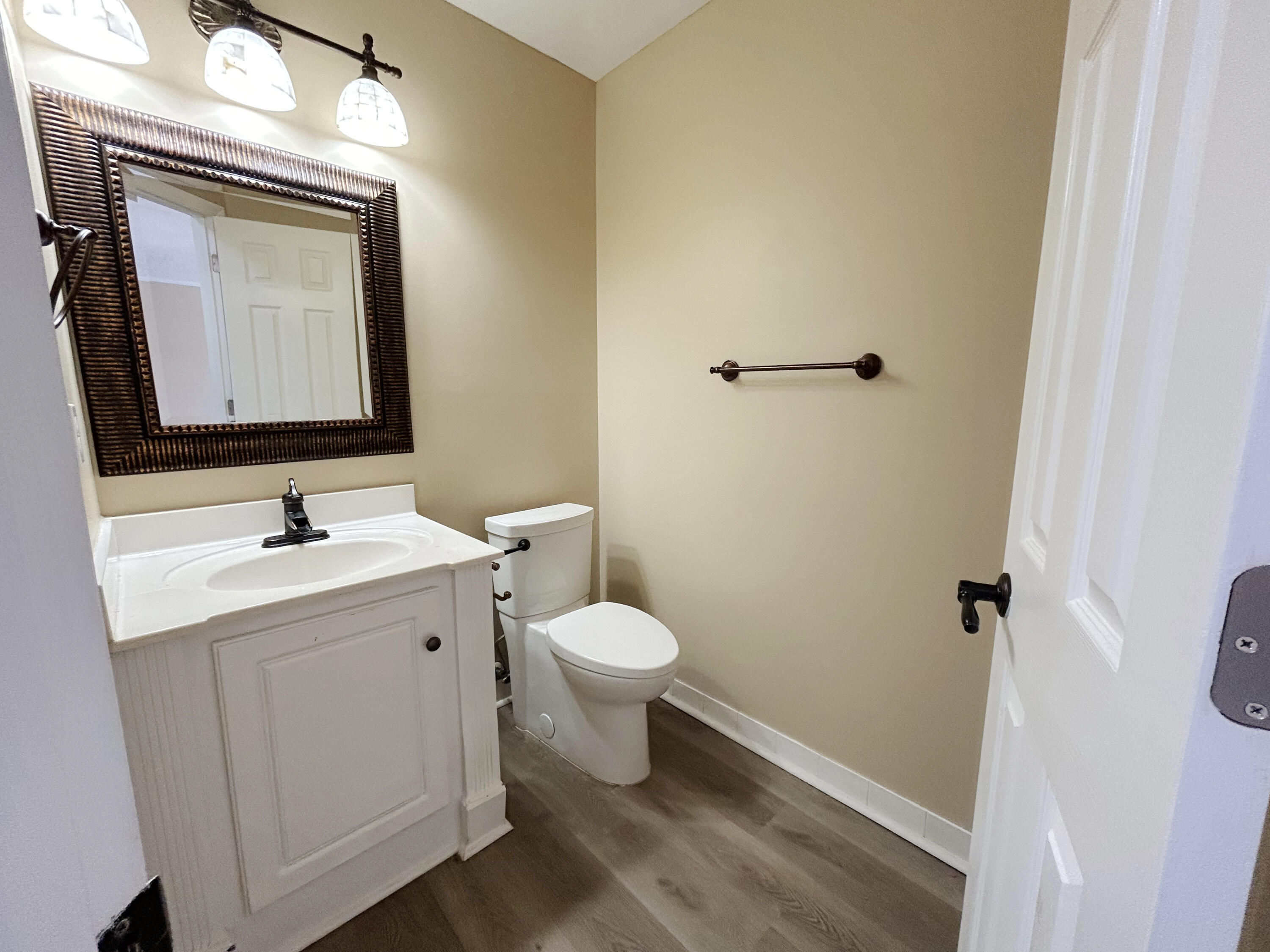3862 Live Oak Lane Property Photo 32