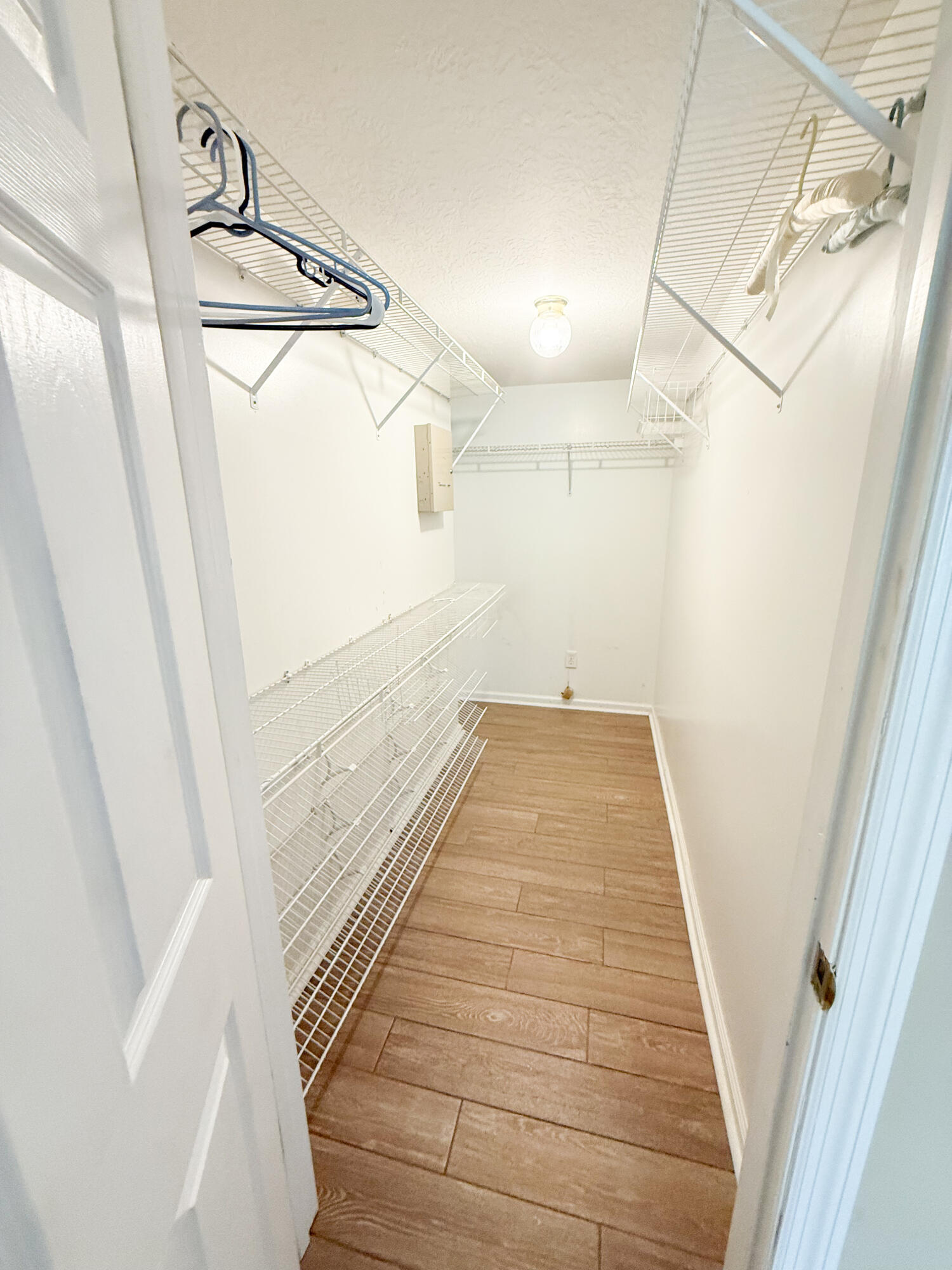 882 Rustic Oak Bend Property Photo 34