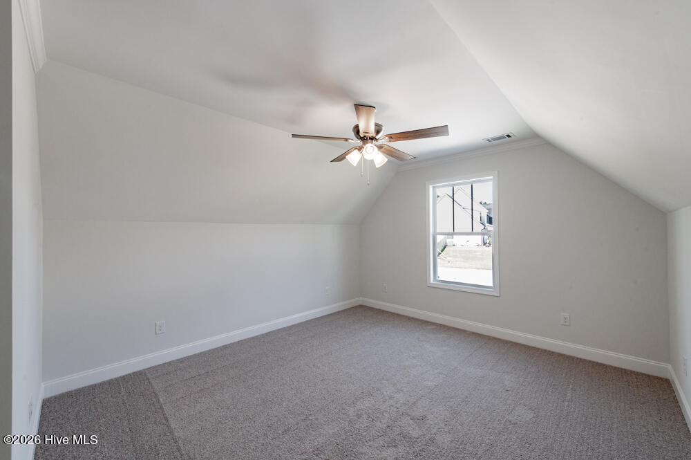 686 Slade Lake Drive Property Photo 21