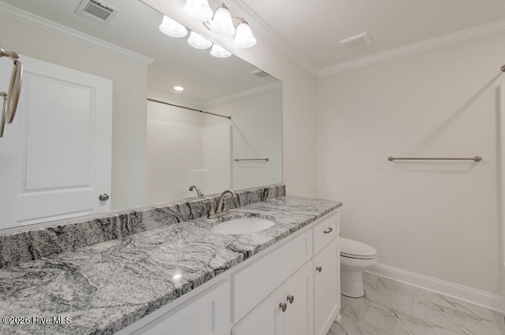 686 Slade Lake Drive Property Photo 25