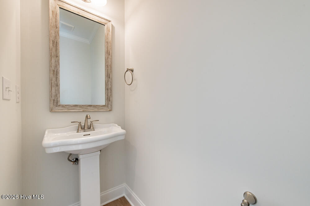 686 Slade Lake Drive Property Photo 26