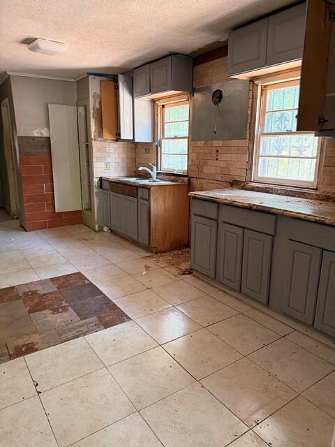 2020 1st Avenue Property Photo 3