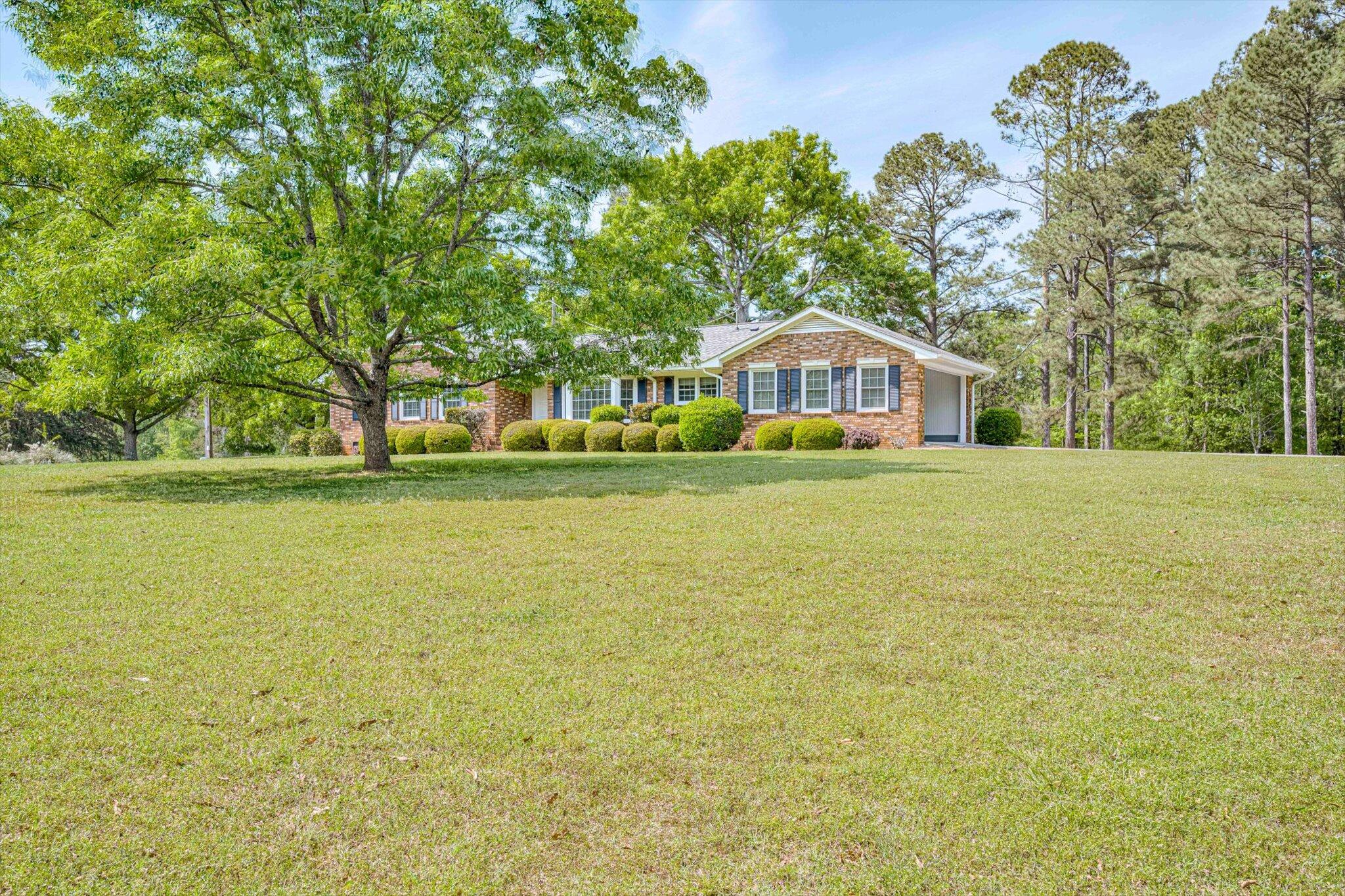 4375 Chamberlain S Ferry Road Property Photo 2