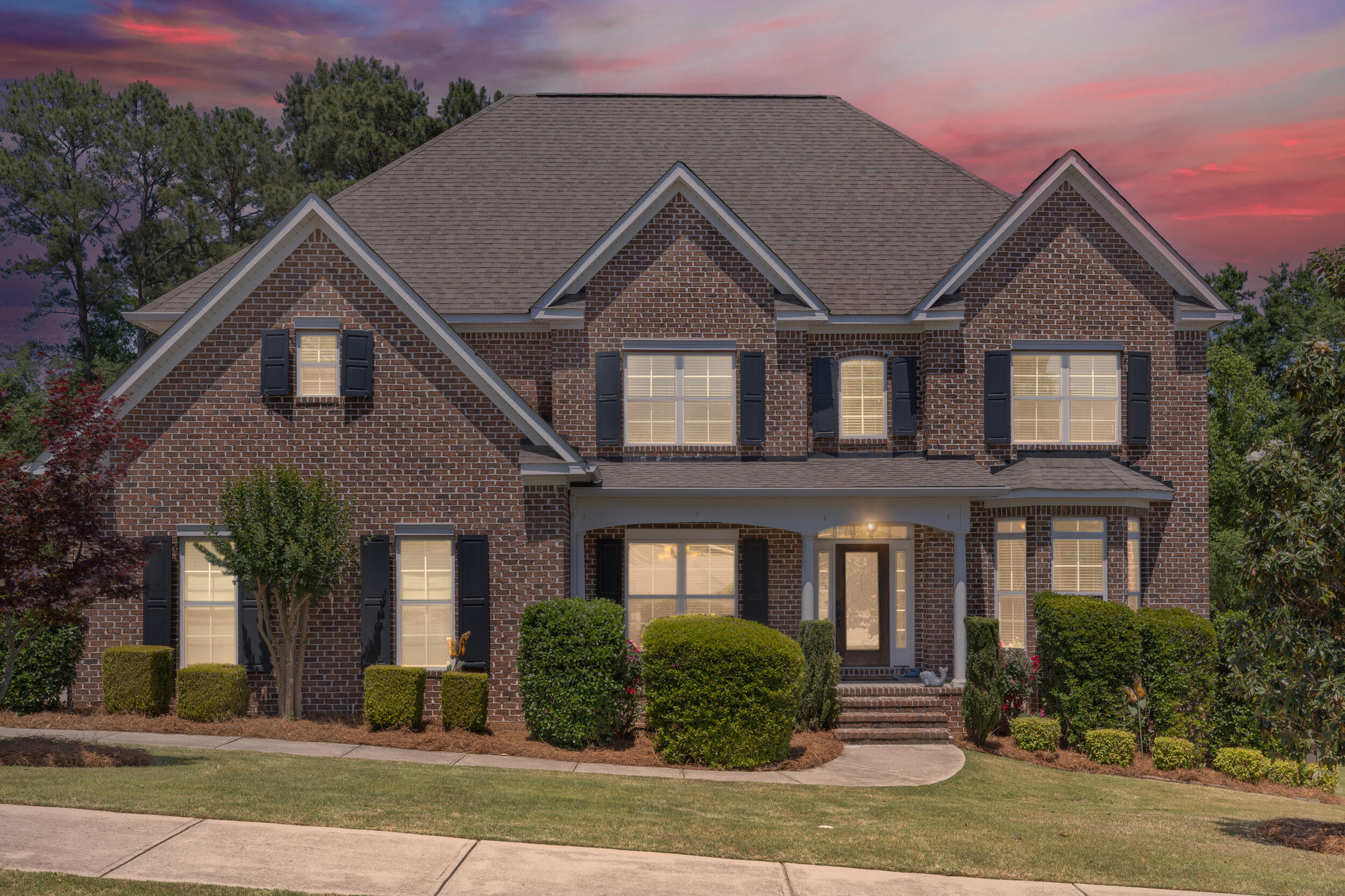 2512 Laurel Drive Property Photo 4
