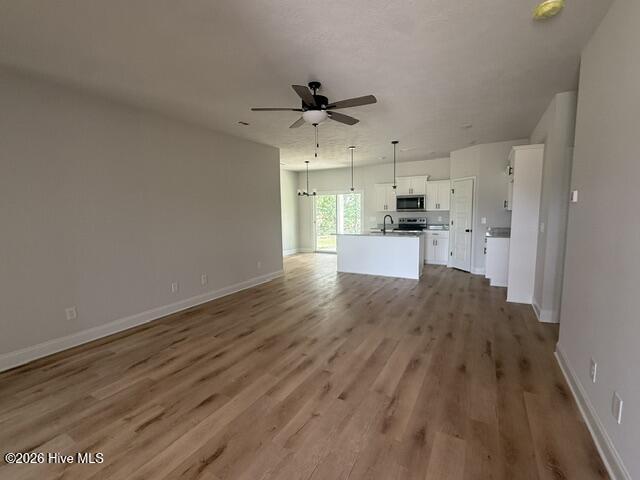345 Bay Meadows Drive Property Photo 3