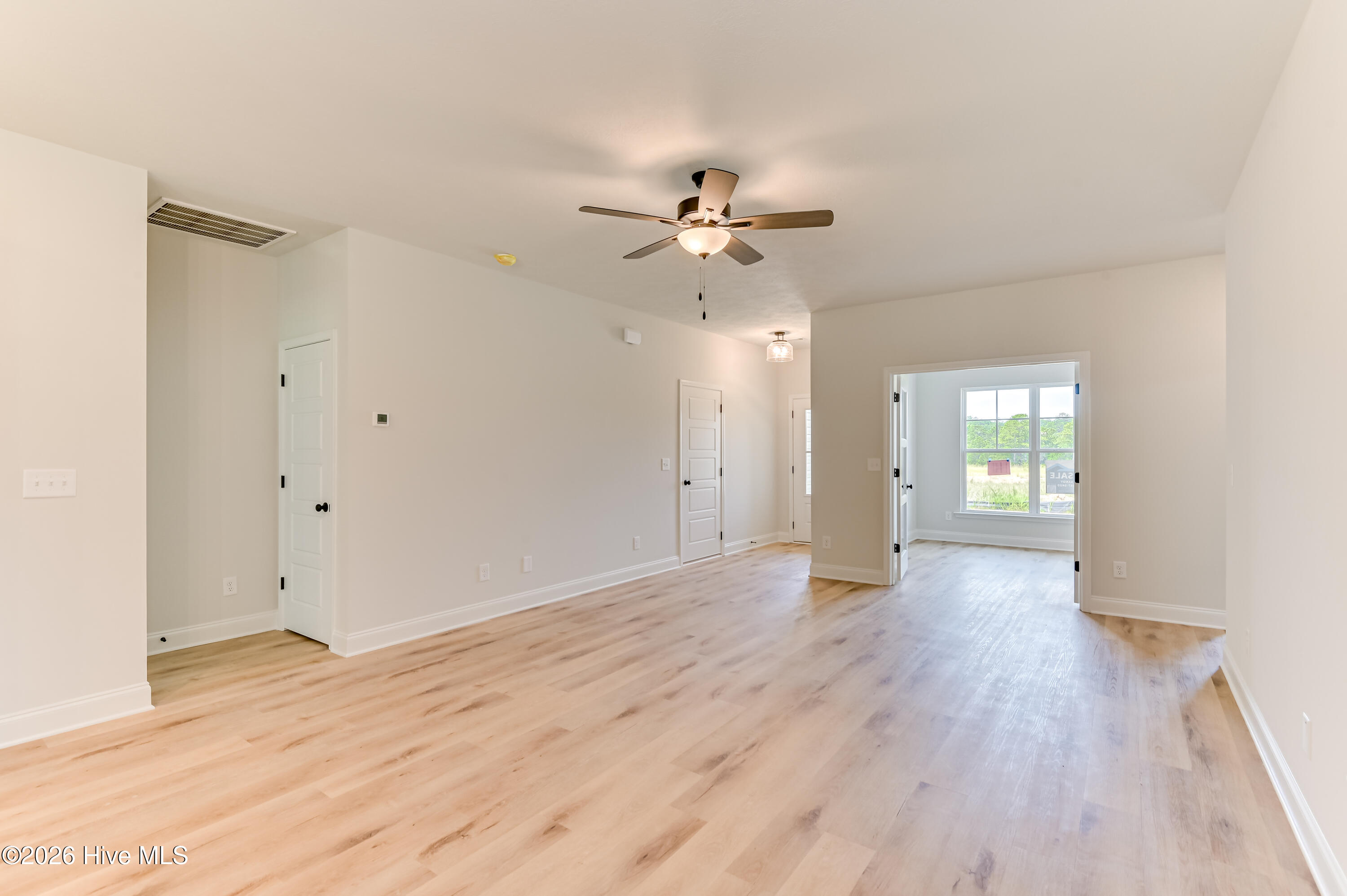 345 Bay Meadows Drive Property Photo 7