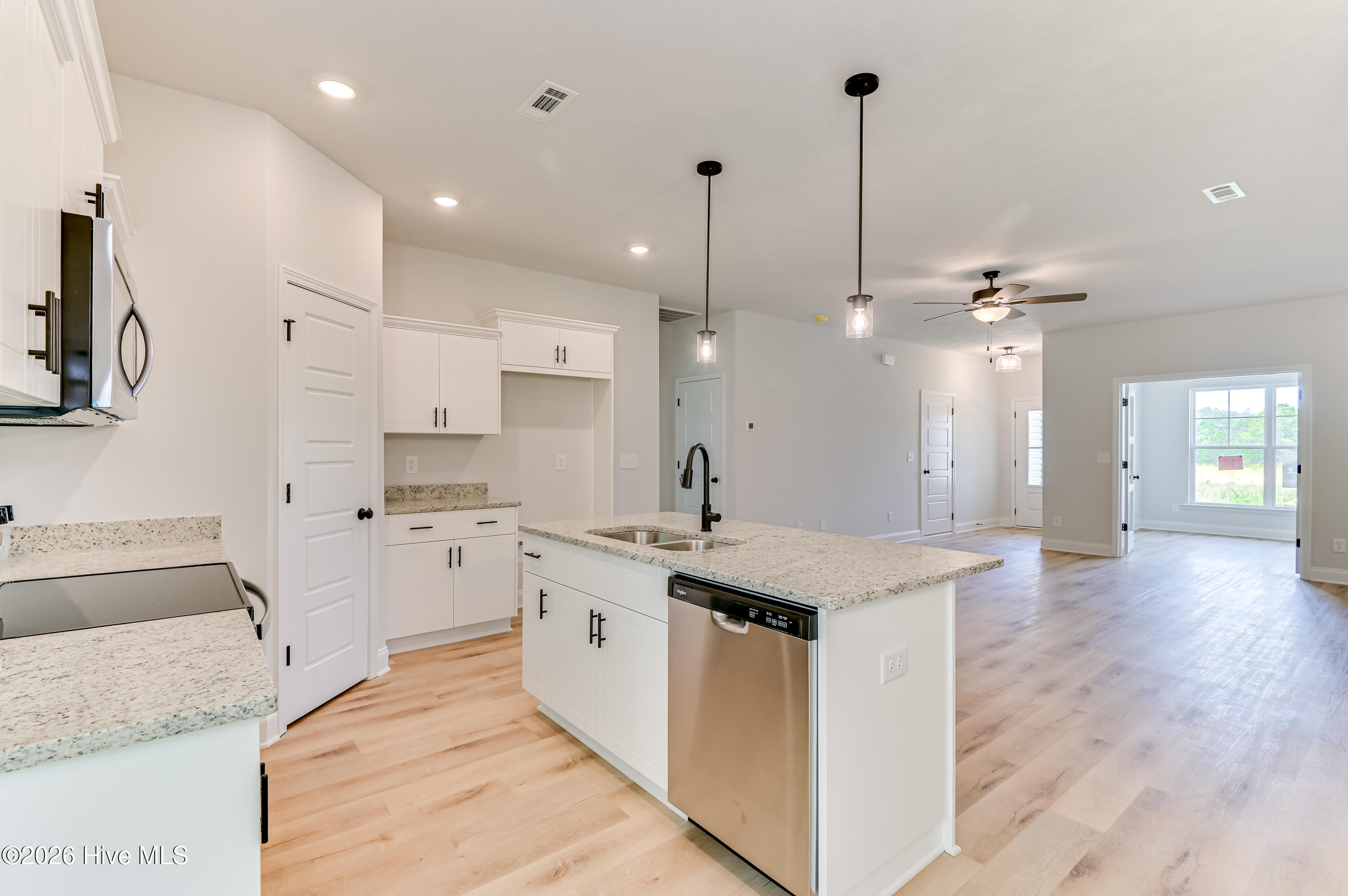 345 Bay Meadows Drive Property Photo 16