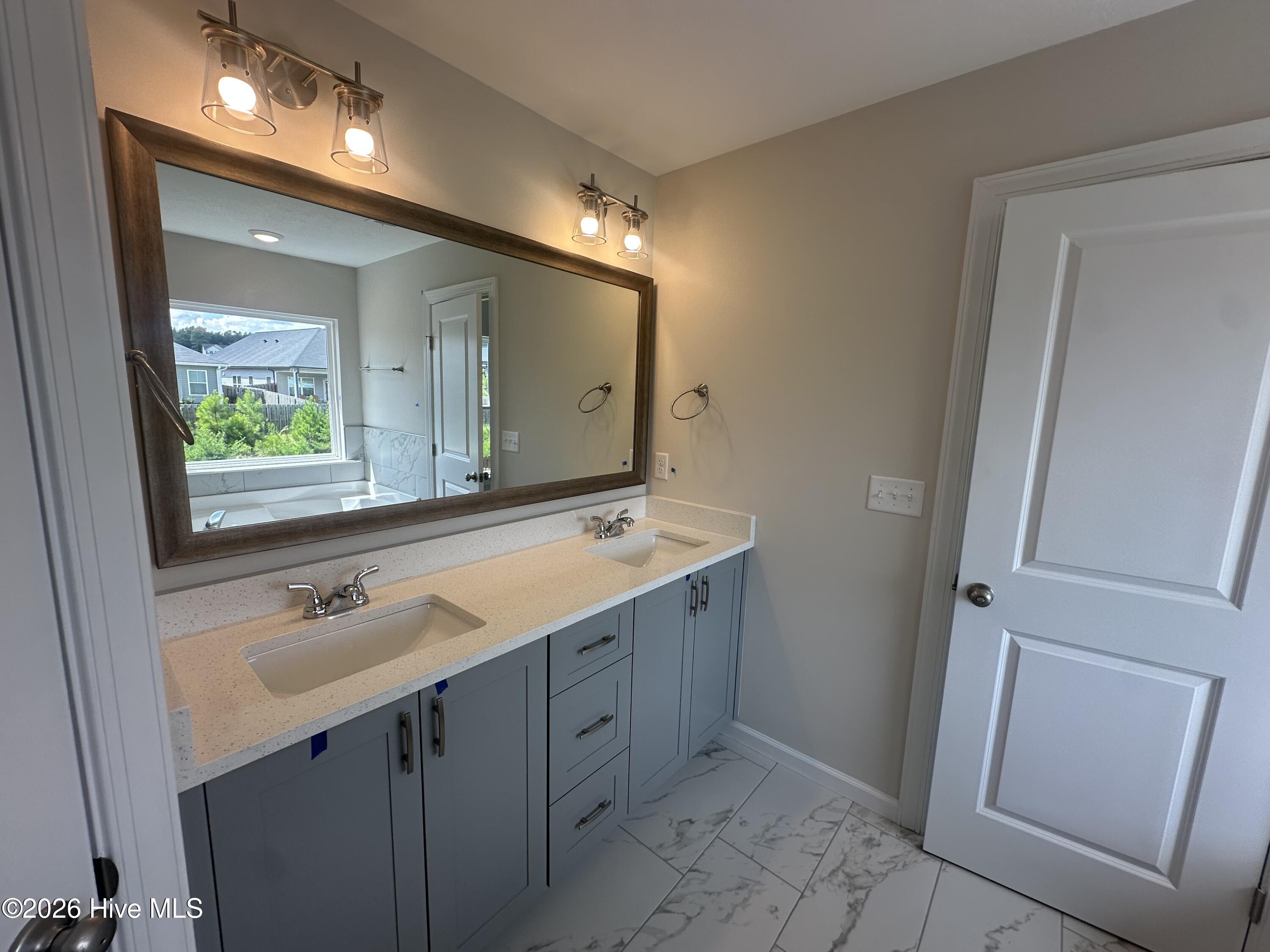 563 Hampton Drive Wd101 Property Photo 12