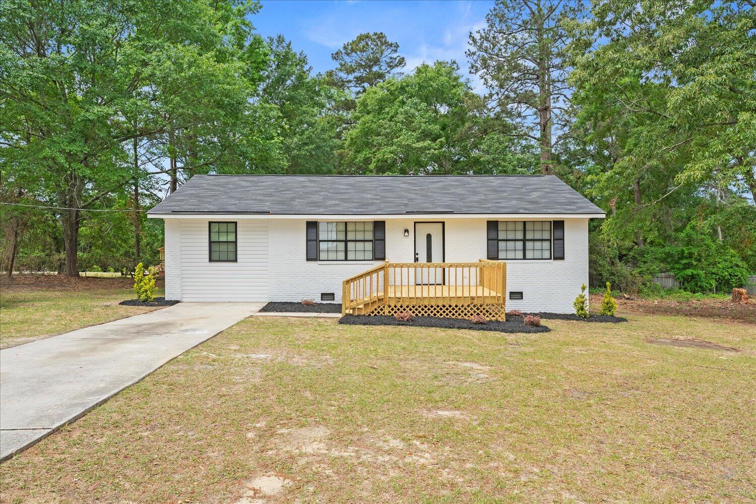 113 Rivers Circle Property Photo 1