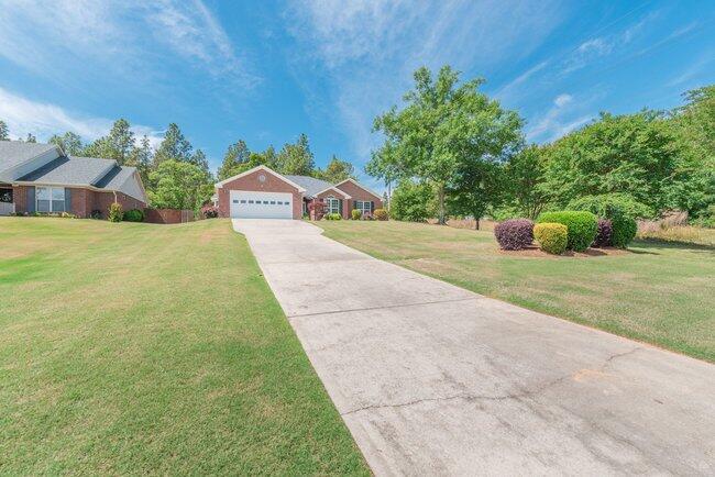 488 Wickham Drive Property Photo 2