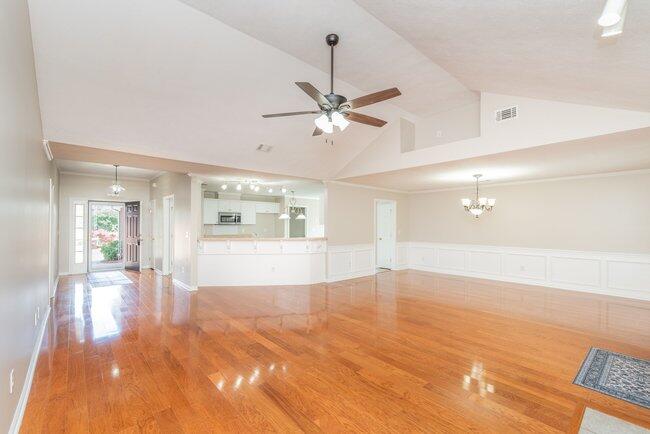 488 Wickham Drive Property Photo 13