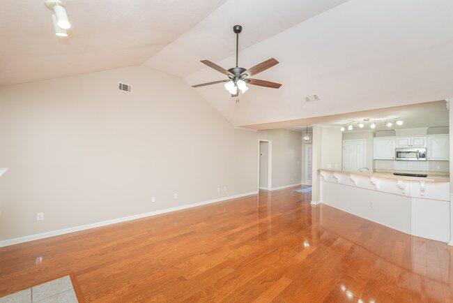 488 Wickham Drive Property Photo 15