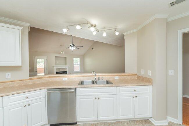 488 Wickham Drive Property Photo 22