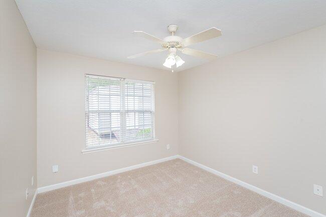 488 Wickham Drive Property Photo 40