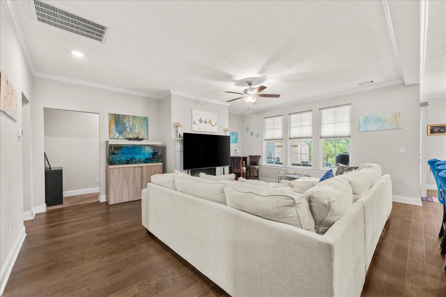 437 Arrowwood Drive Property Photo 6