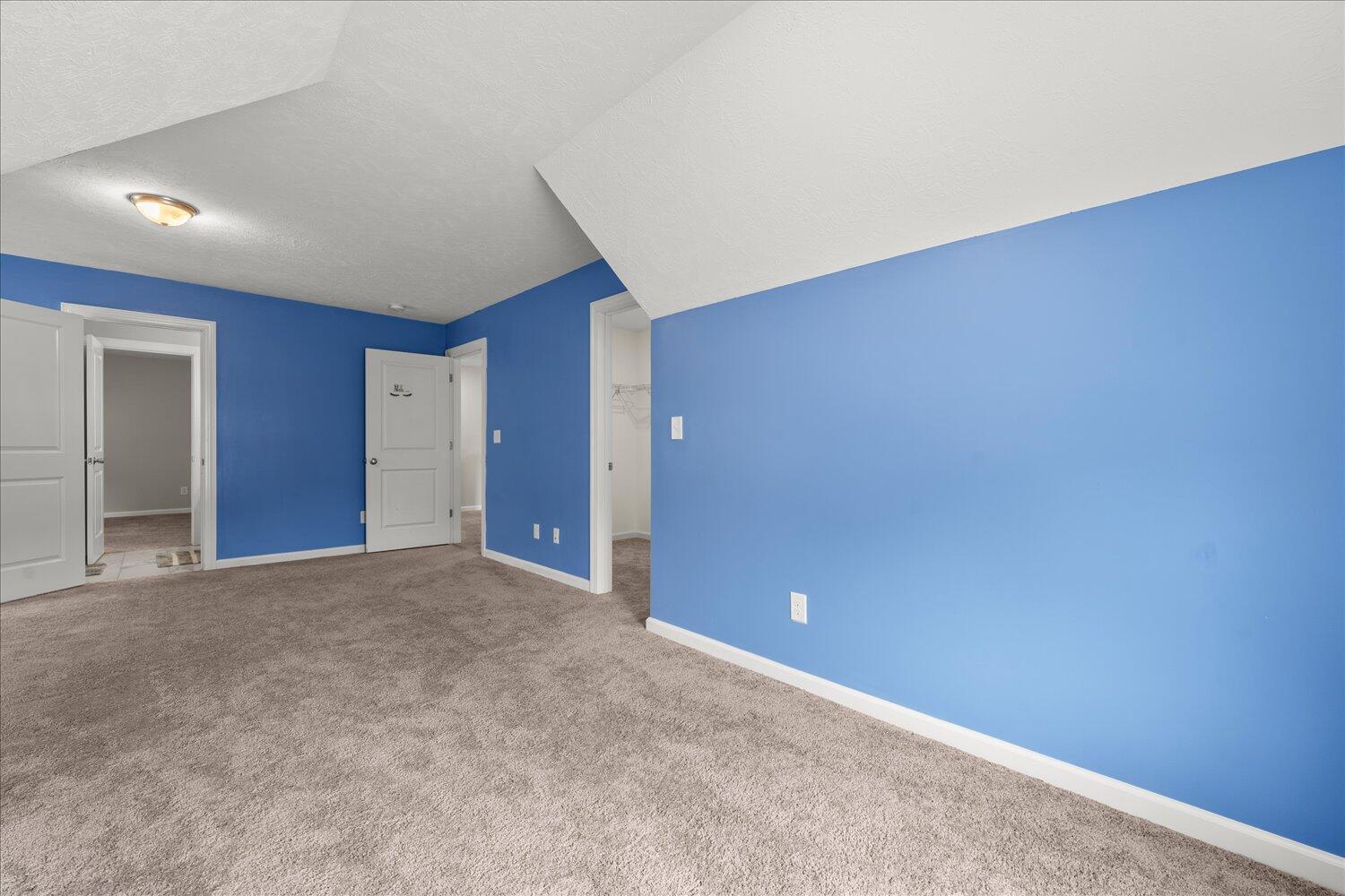 437 Arrowwood Drive Property Photo 25