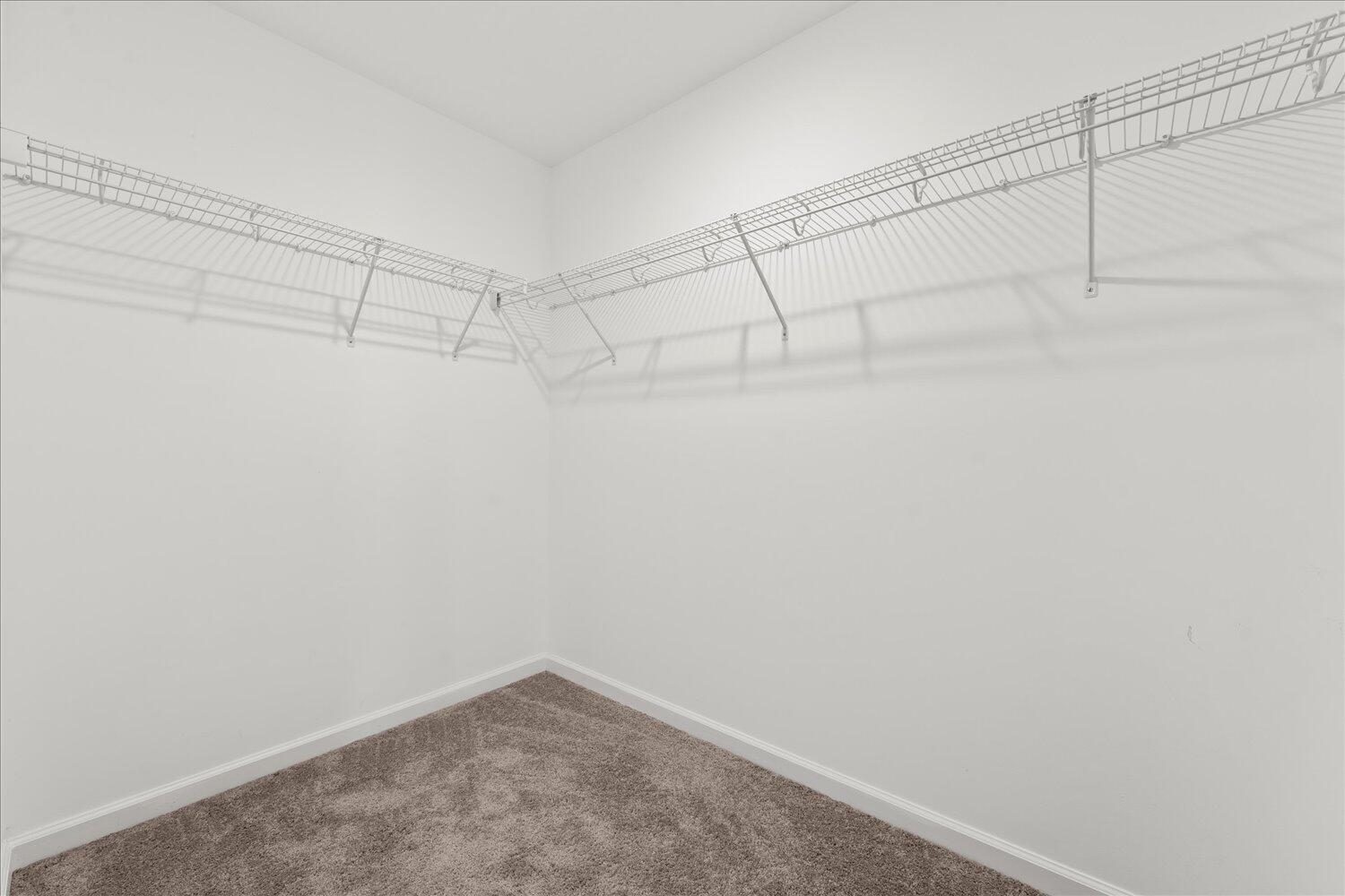 437 Arrowwood Drive Property Photo 30