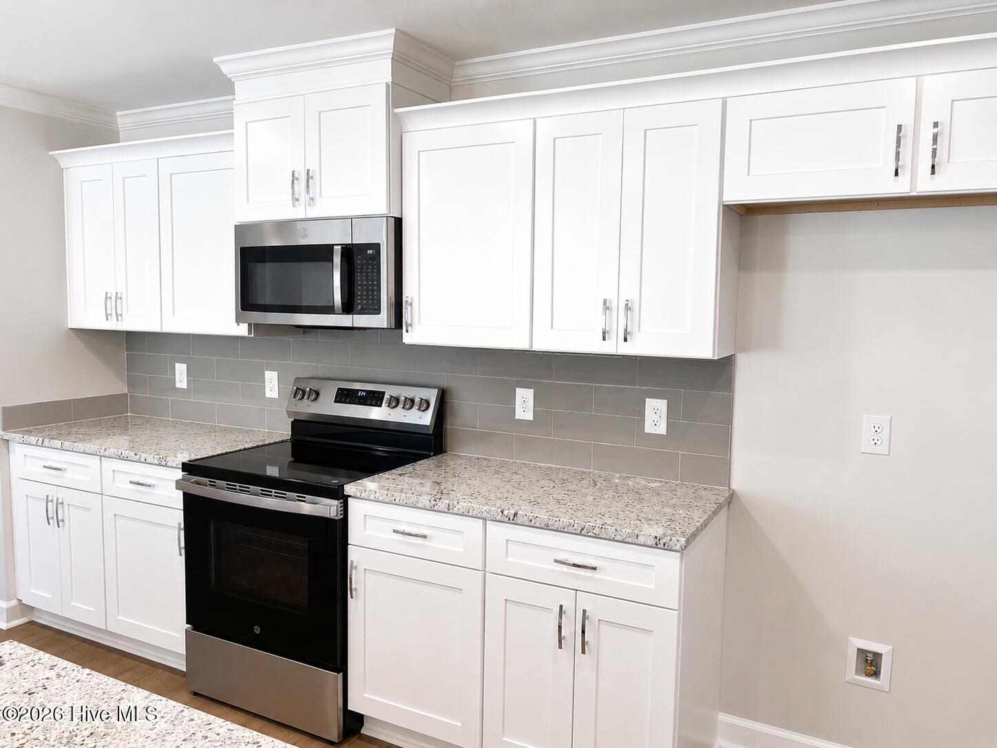 8389 Snelling Drive Property Photo 6