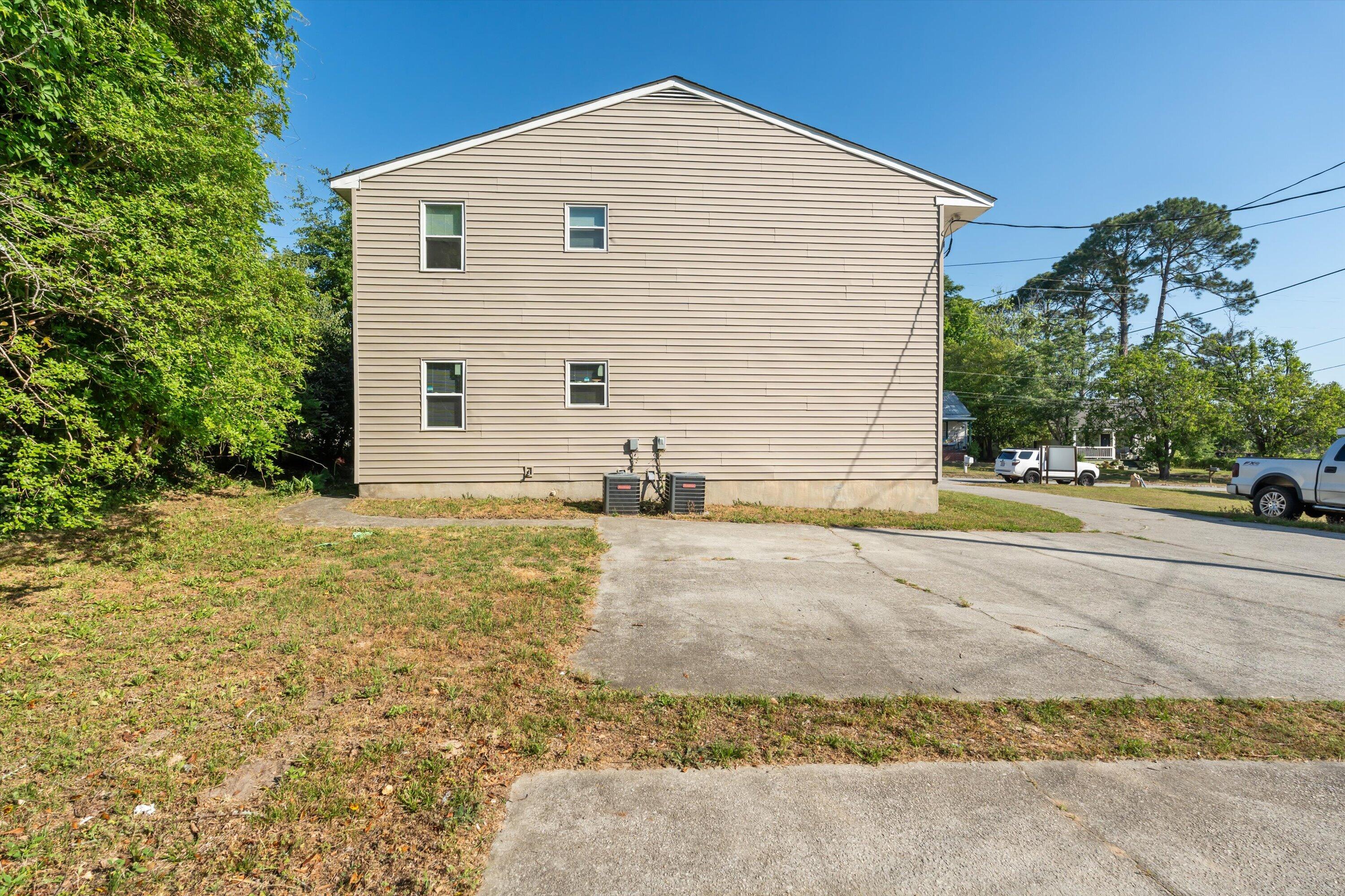 2048 Battle Row C Property Photo 2