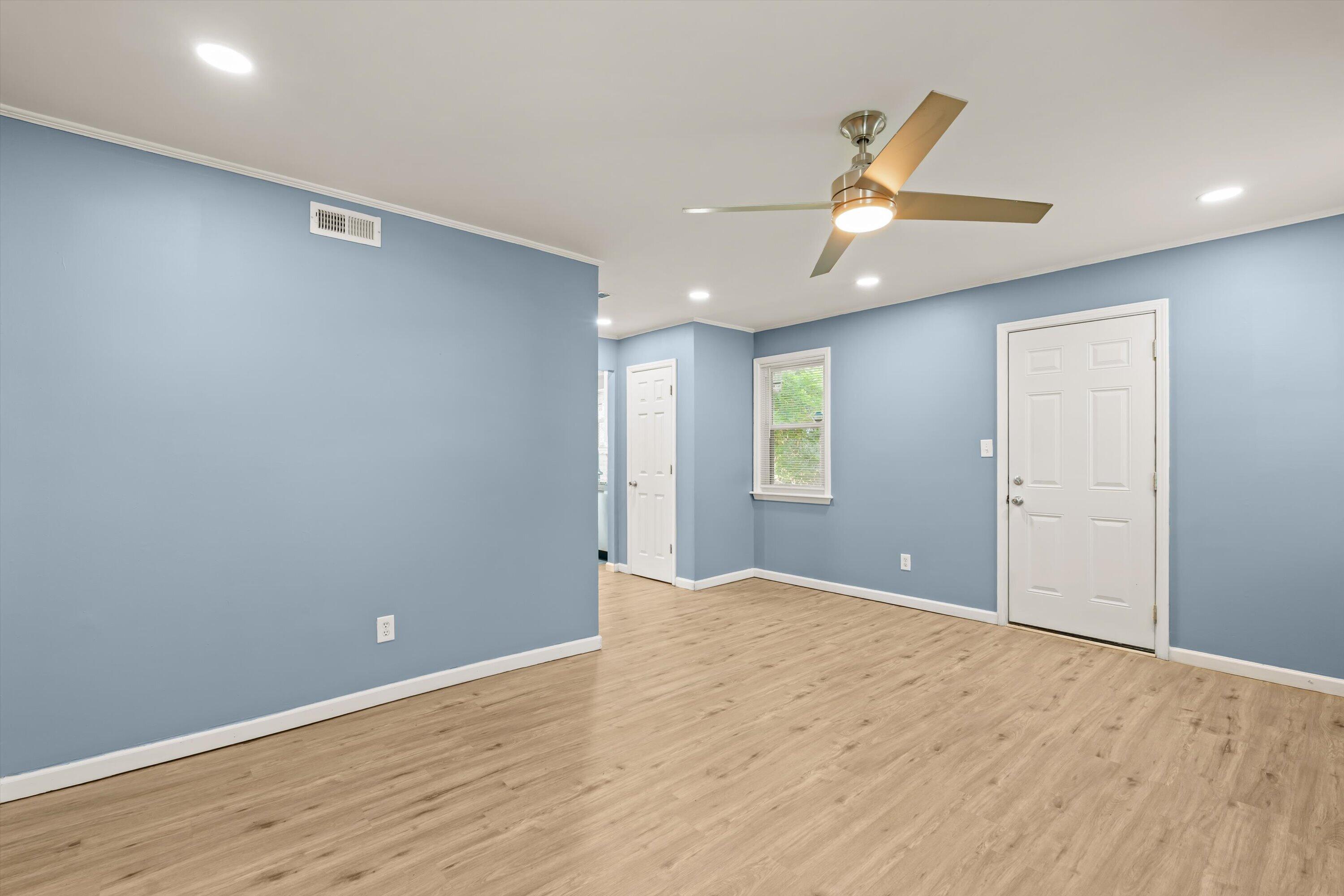 2048 Battle Row C Property Photo 10