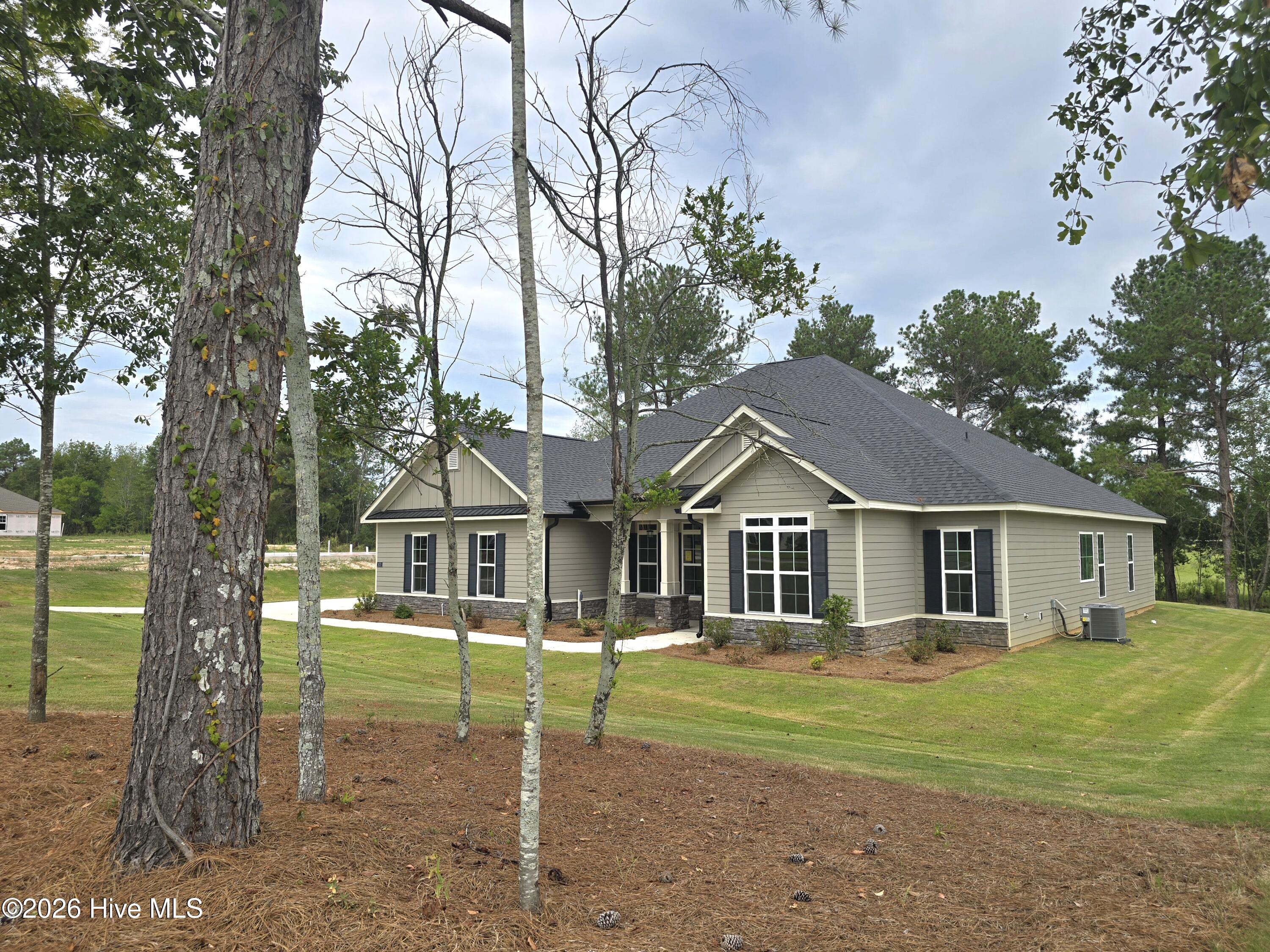 1670 Bellingham Drive Property Photo 2