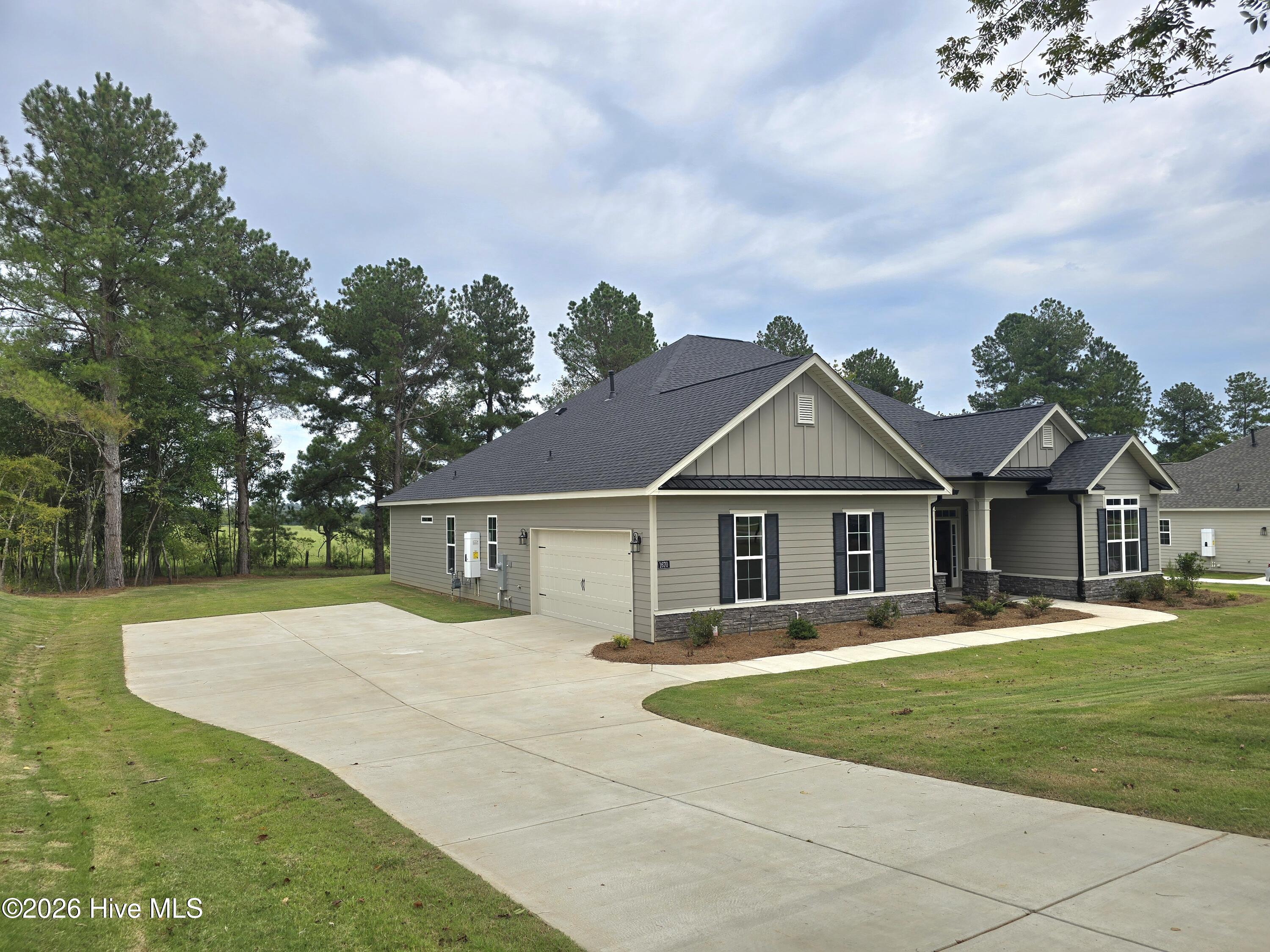 1670 Bellingham Drive Property Photo 3