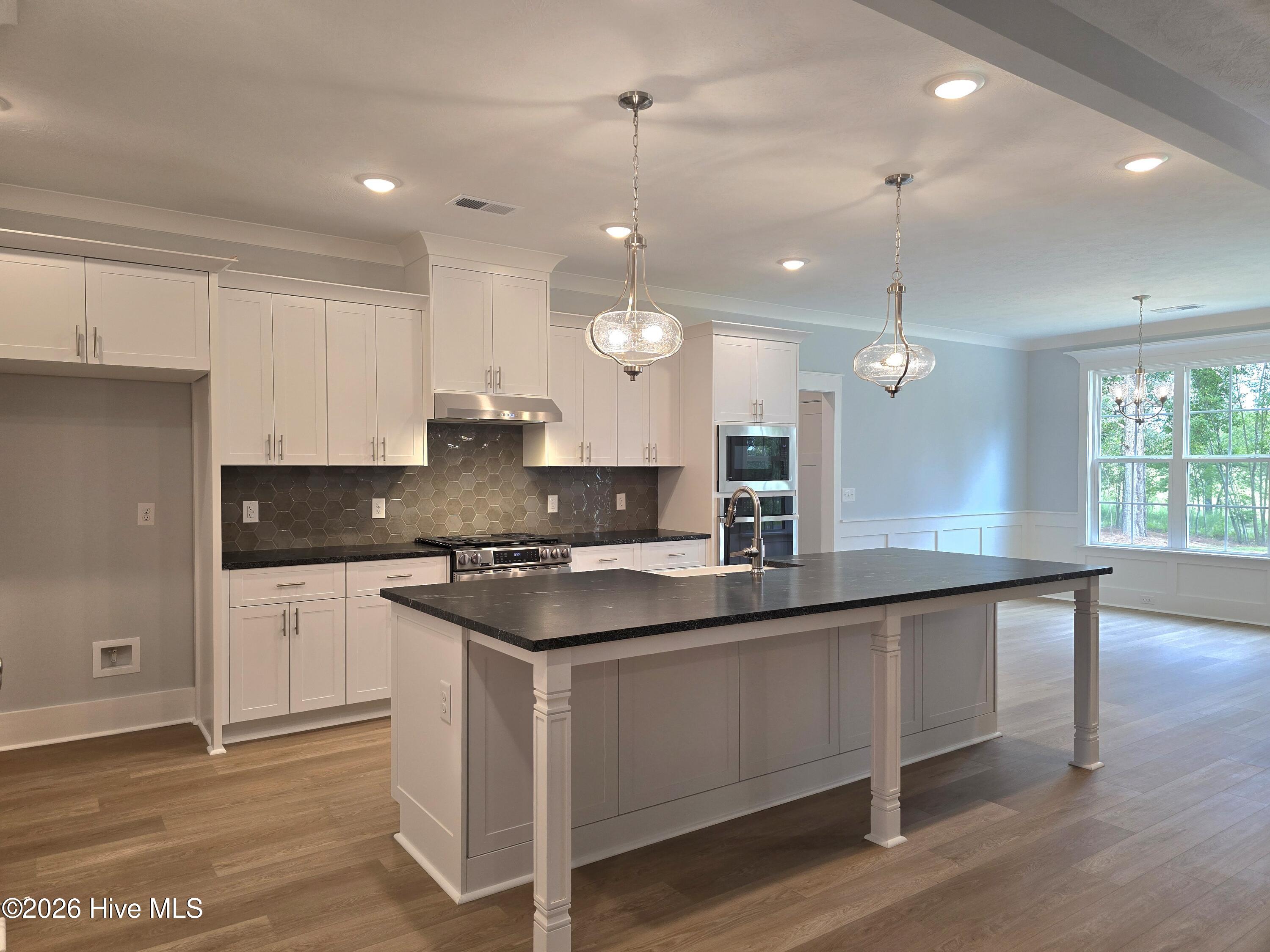 1670 Bellingham Drive Property Photo 16