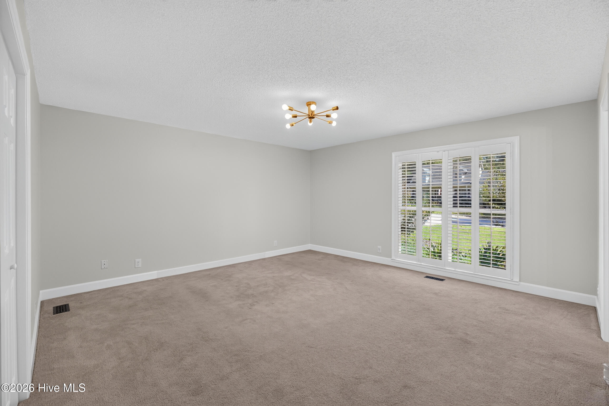 1607 E Tavelle Lane Property Photo 21