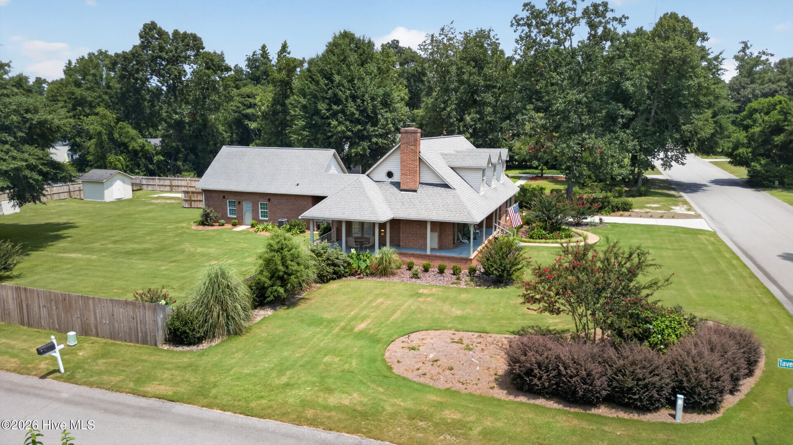 1607 E Tavelle Lane Property Photo 42