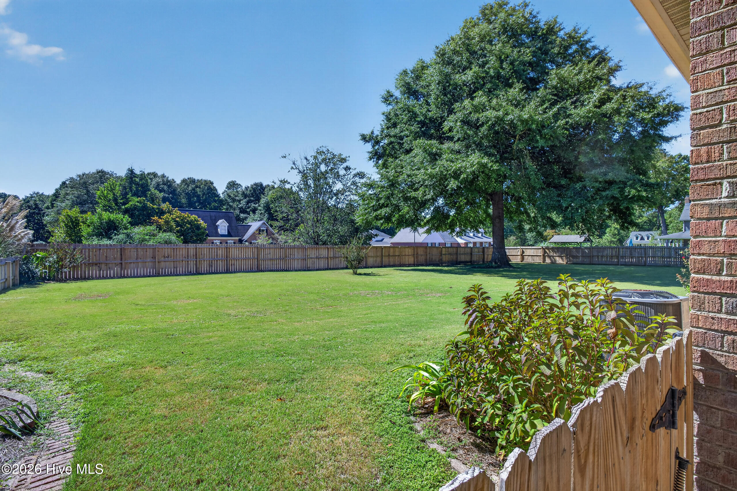 1607 E Tavelle Lane Property Photo 53