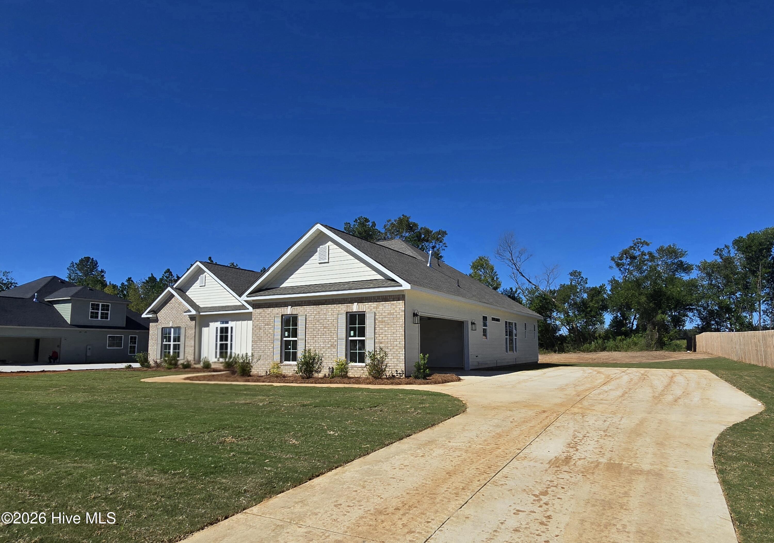 1840 Bellingham Drive Property Photo 2