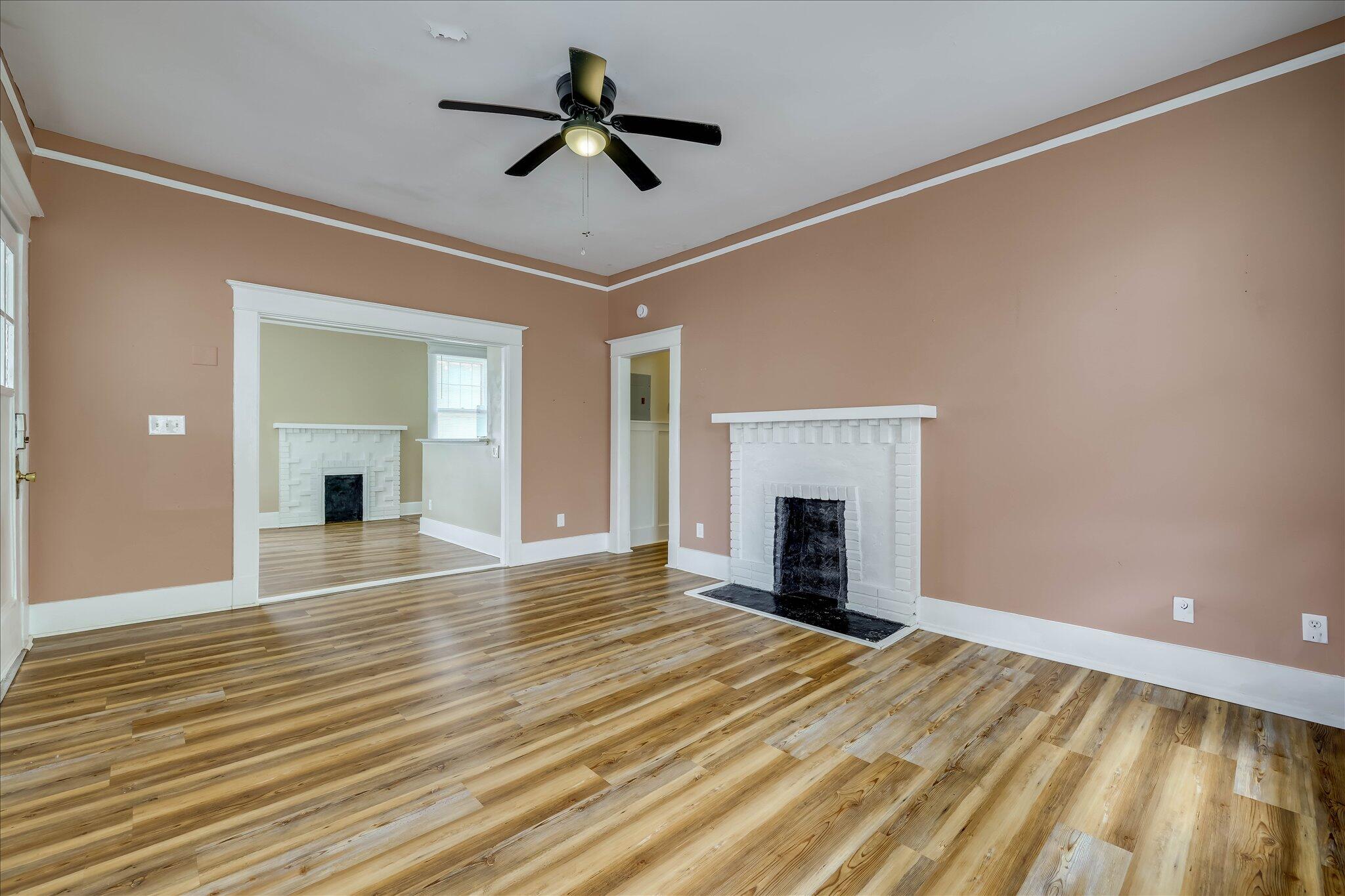 306 2nd Street Property Photo 6