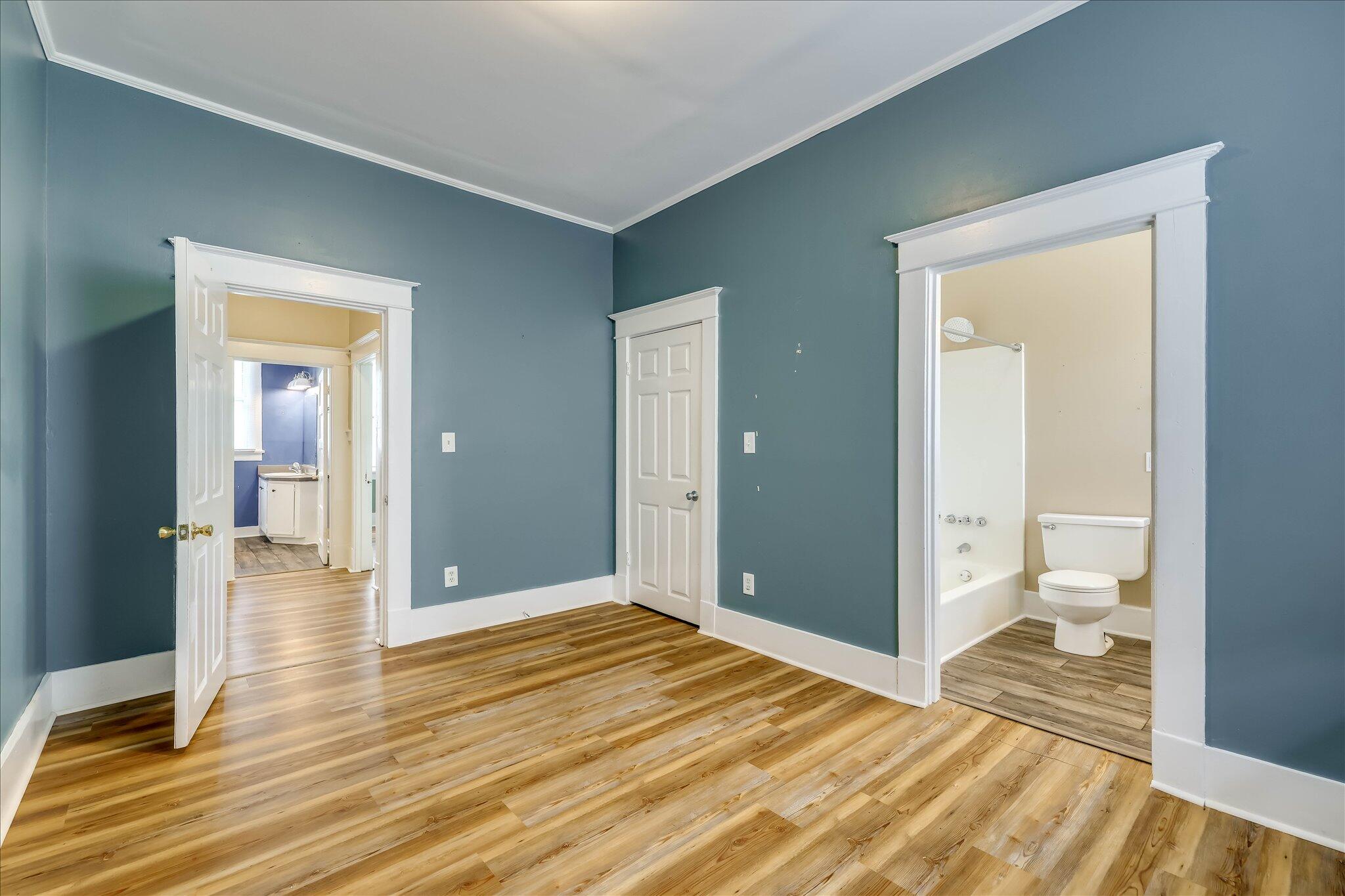 306 2nd Street Property Photo 12