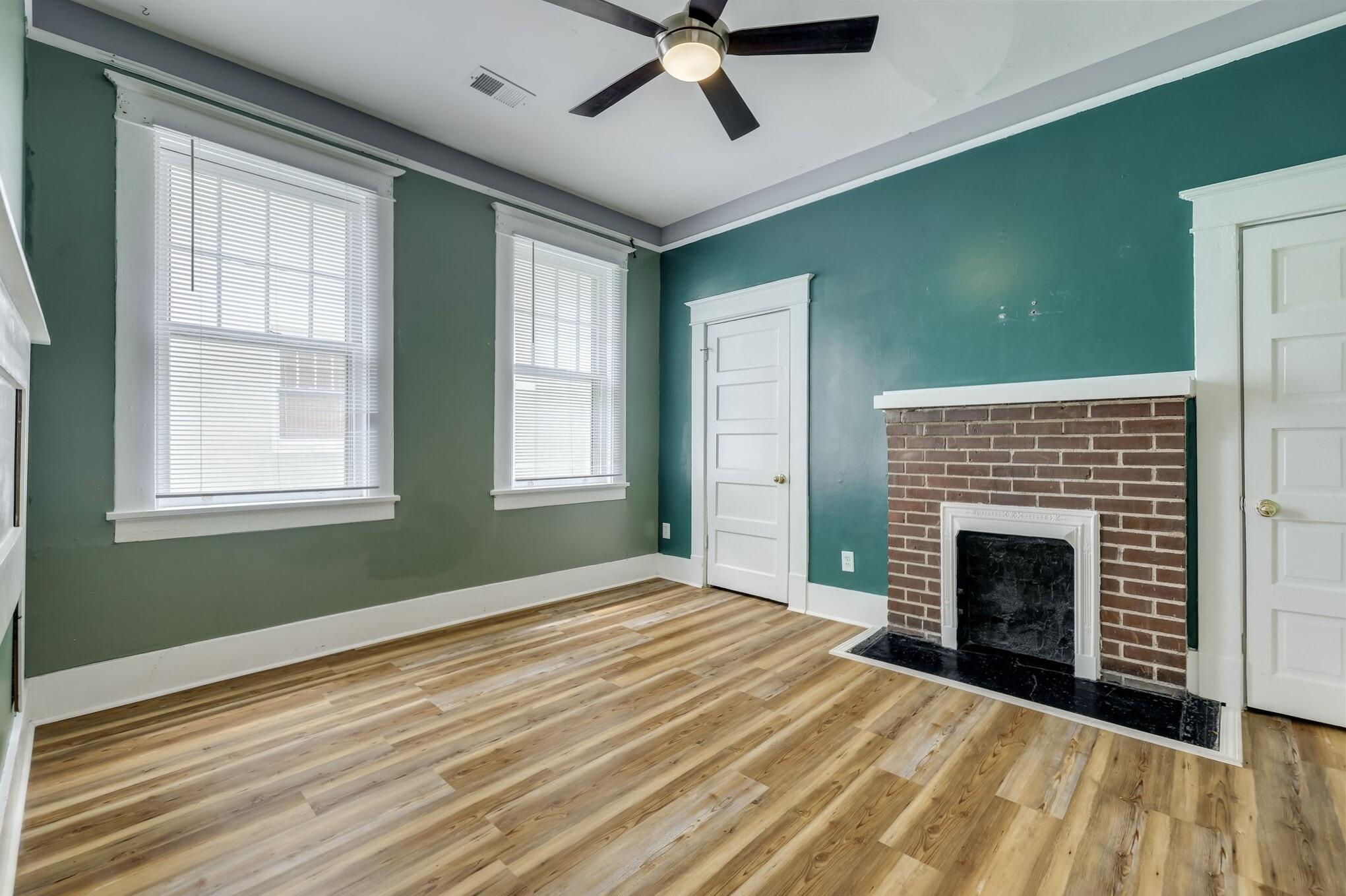 306 2nd Street Property Photo 14