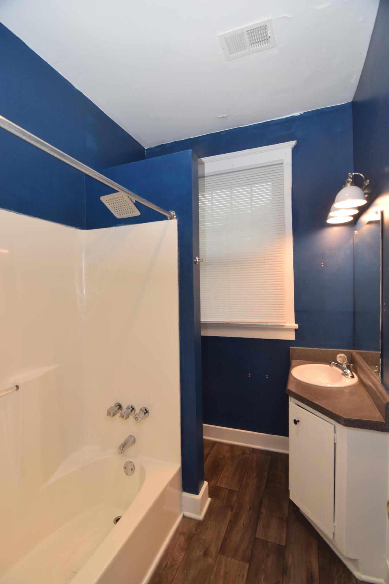 306 2nd Street Property Photo 16