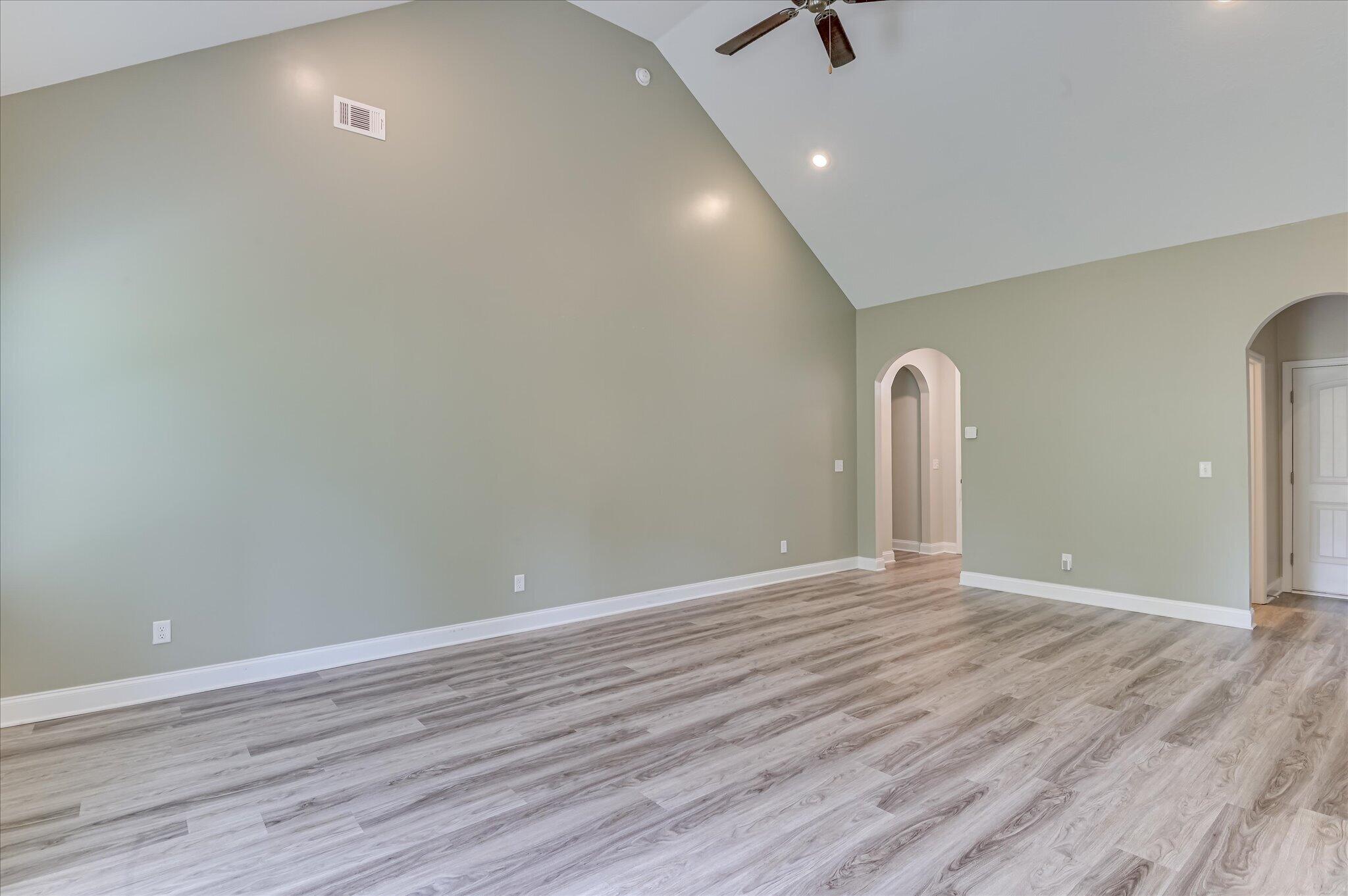 183 Williston Road Property Photo 8