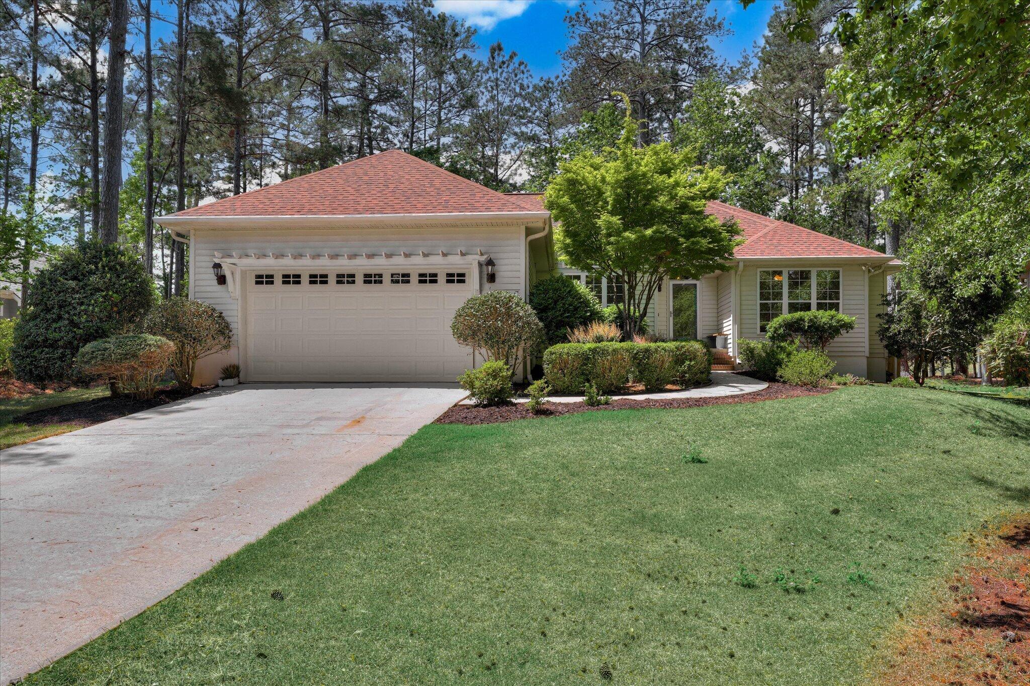 109 Hickory Point Property Photo 1