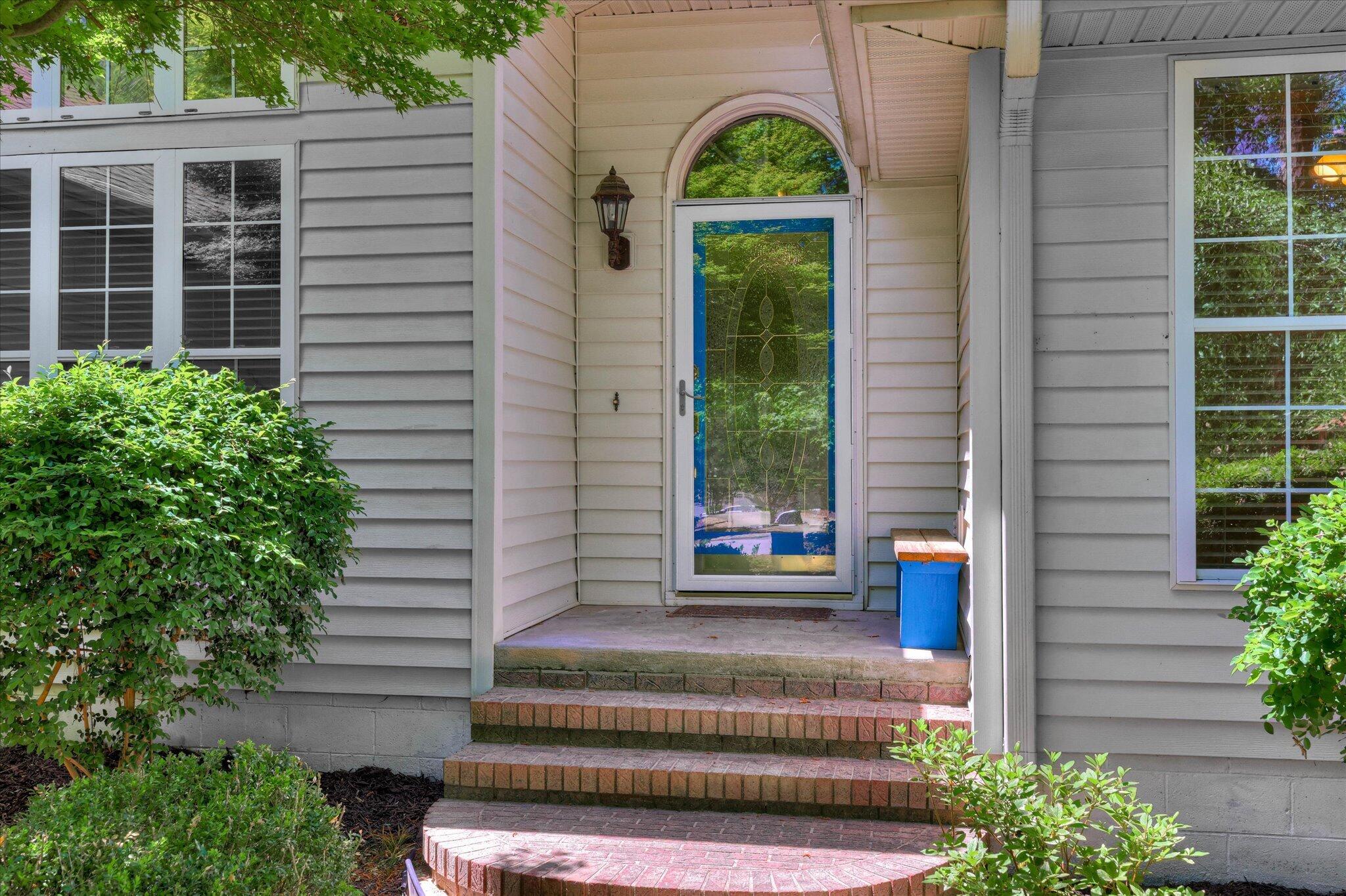 109 Hickory Point Property Photo 5