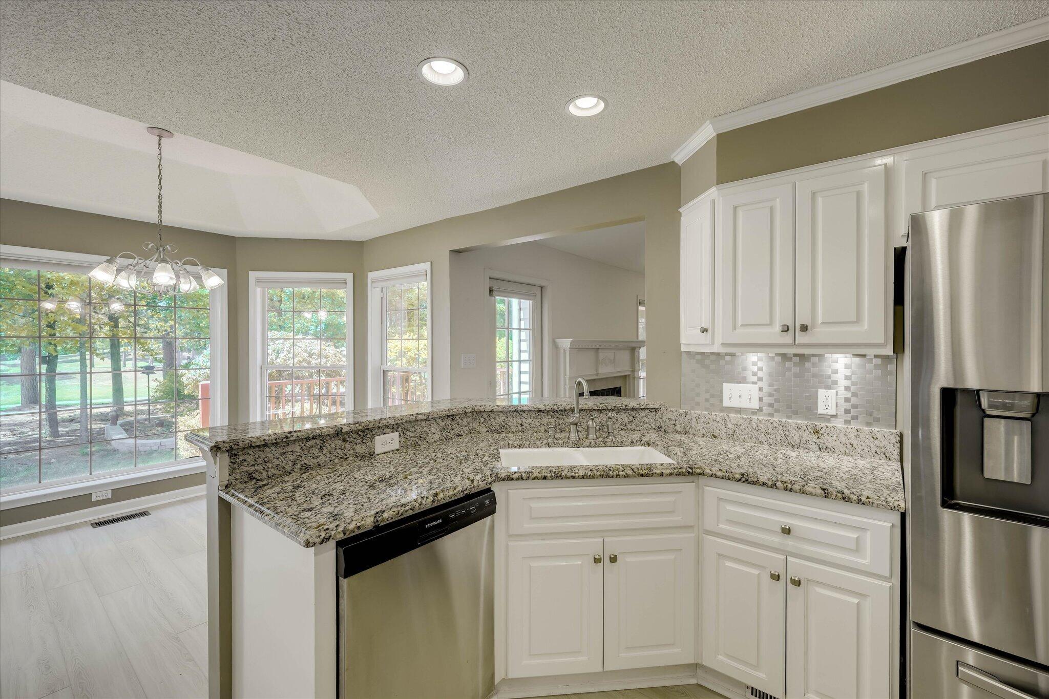 109 Hickory Point Property Photo 15