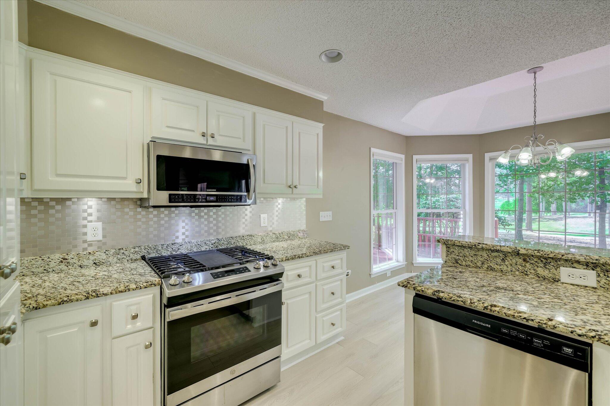 109 Hickory Point Property Photo 16