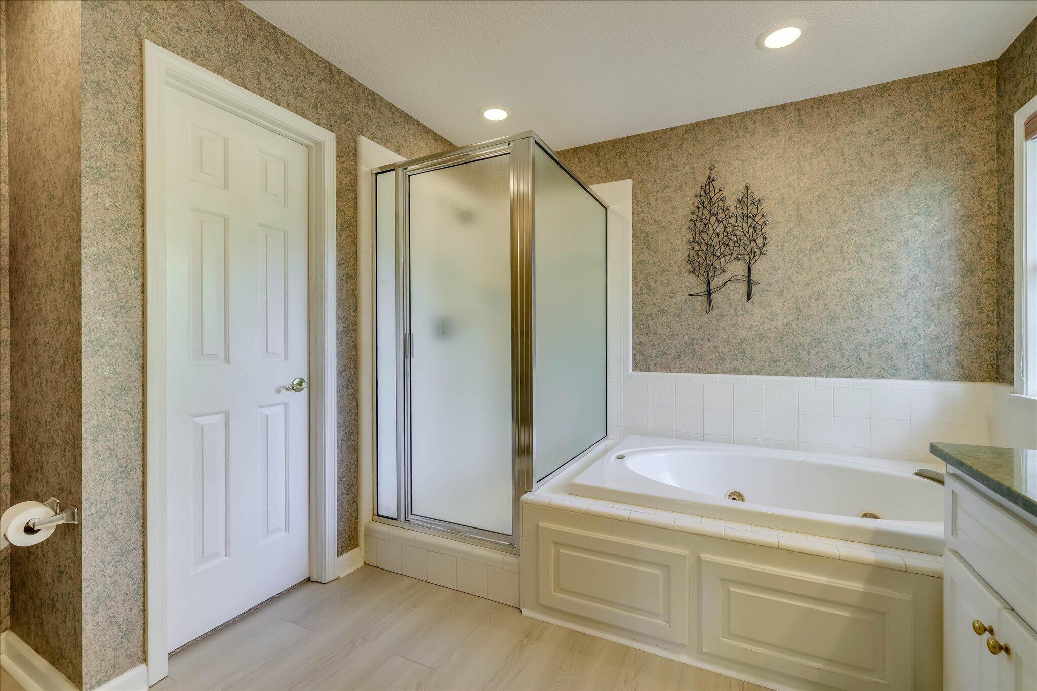 109 Hickory Point Property Photo 25
