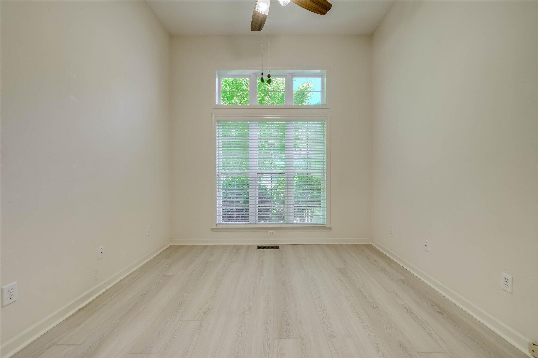 109 Hickory Point Property Photo 27