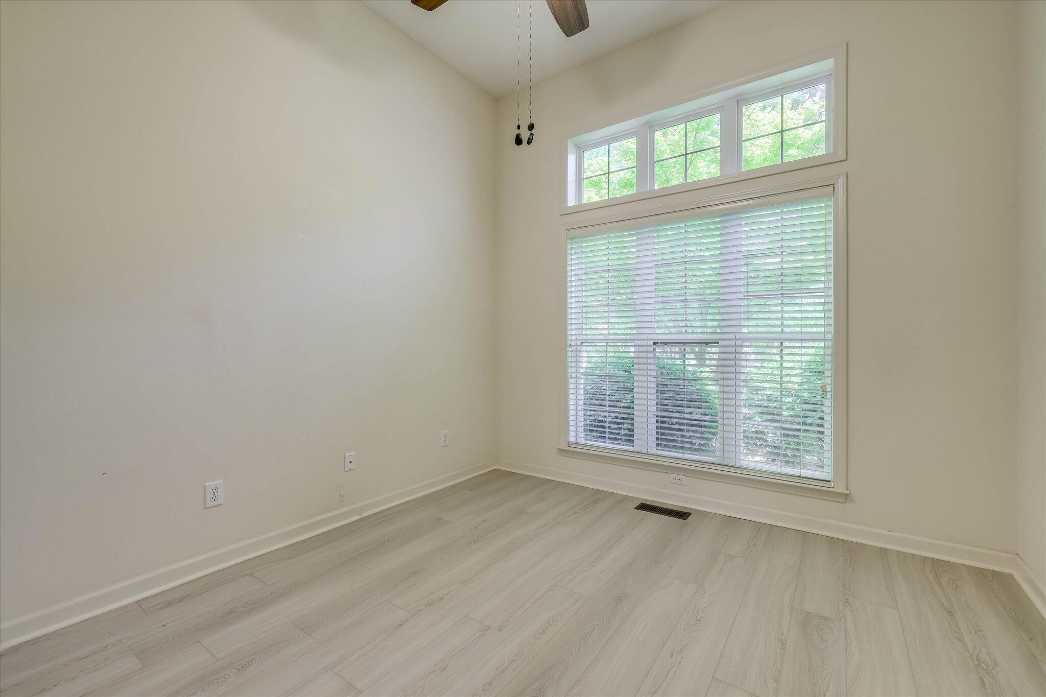 109 Hickory Point Property Photo 28